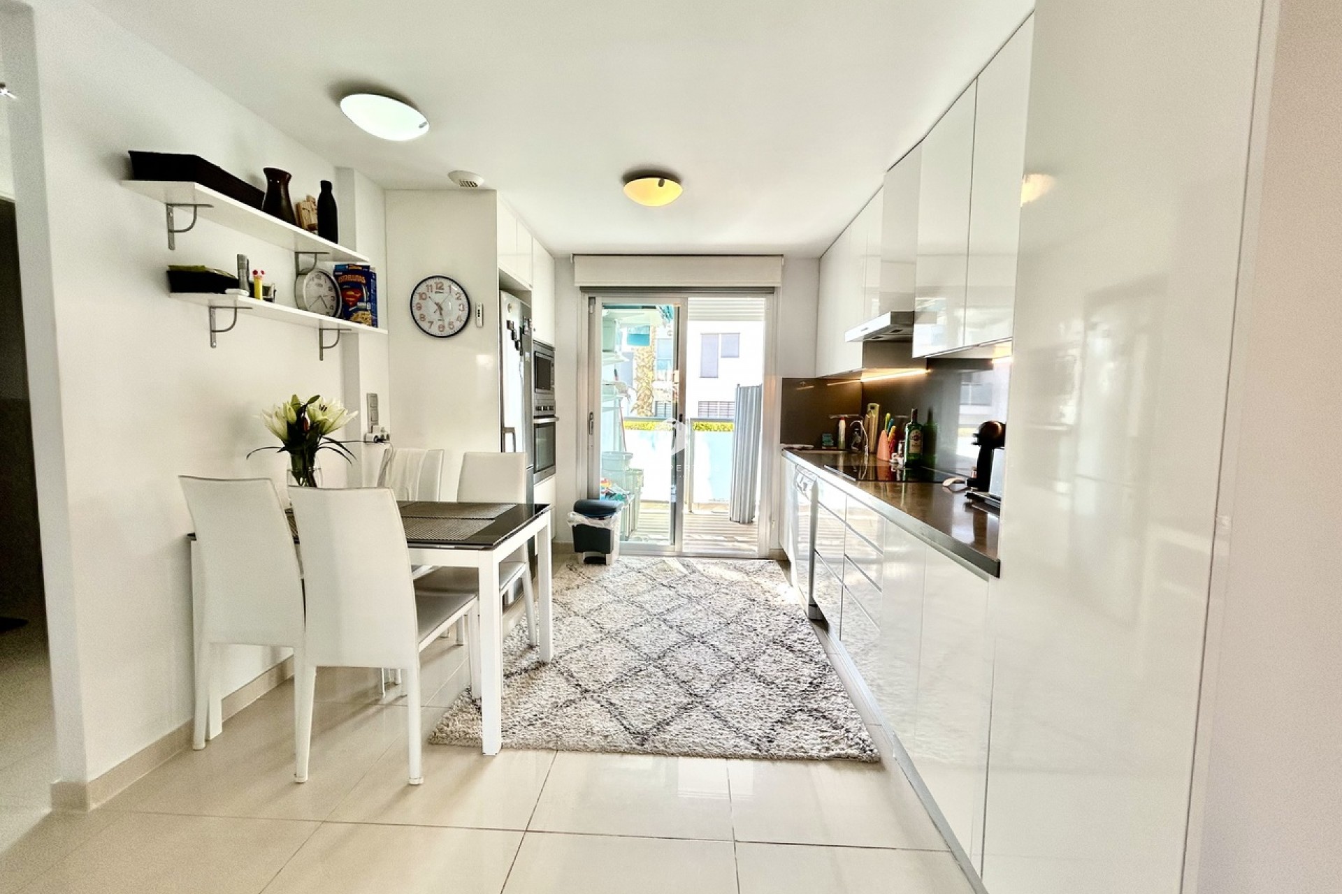 Resale - Apartment / flat -
Punta Prima - Costa Blanca
