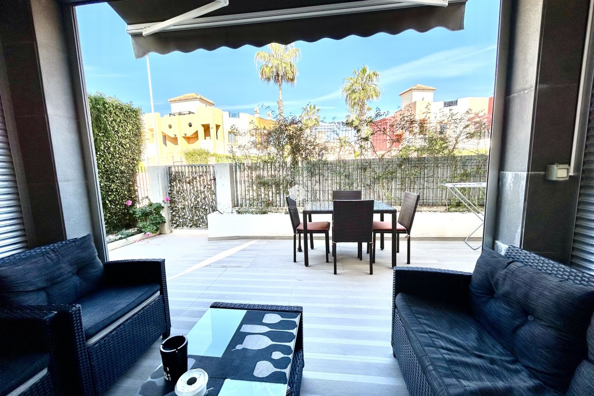 Resale - Apartment / flat -
Punta Prima - Costa Blanca