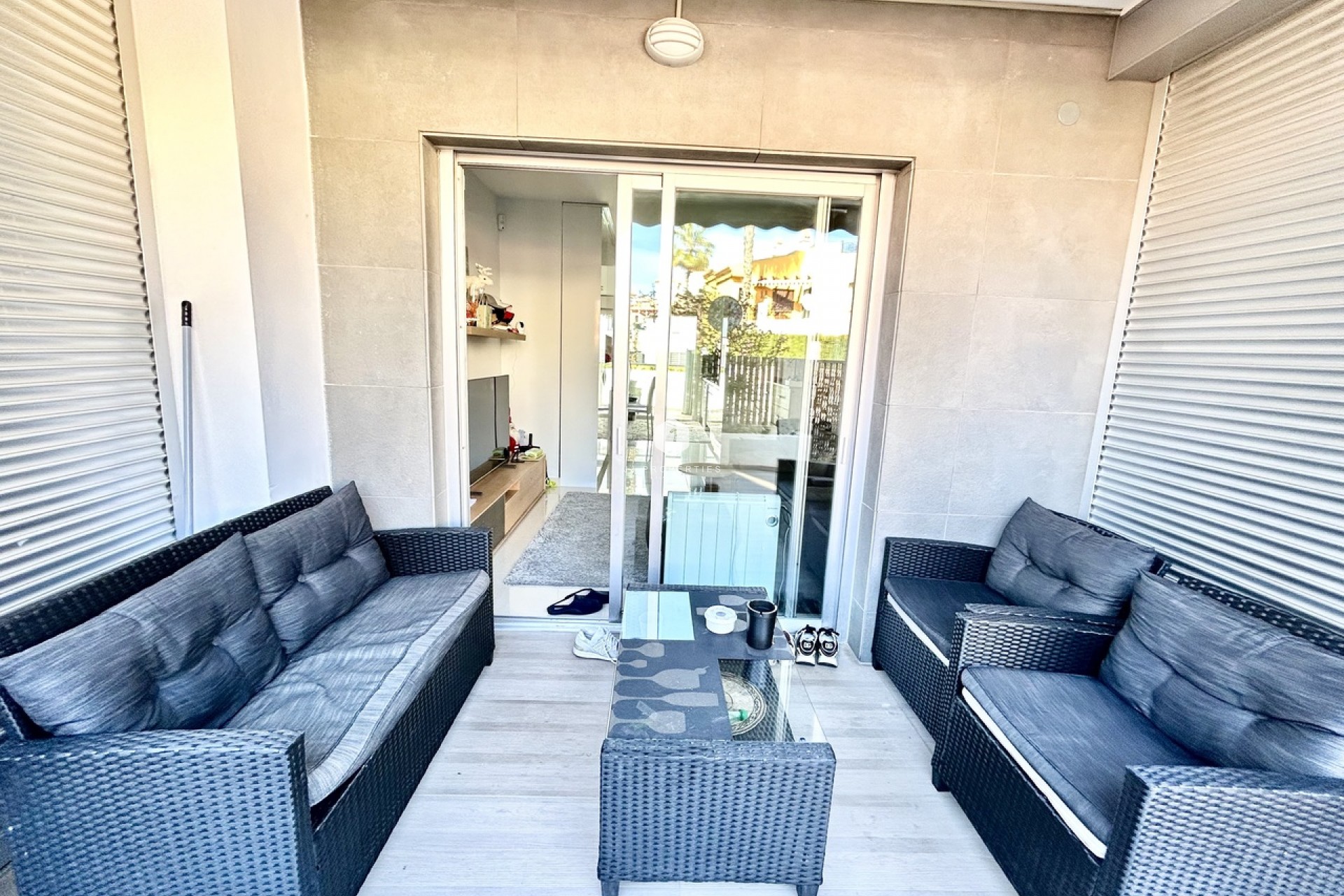 Resale - Apartment / flat -
Punta Prima - Costa Blanca