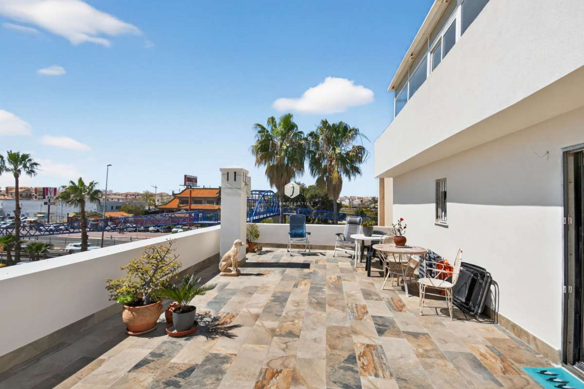 Resale - Apartment / flat -
Punta Prima - Costa Blanca
