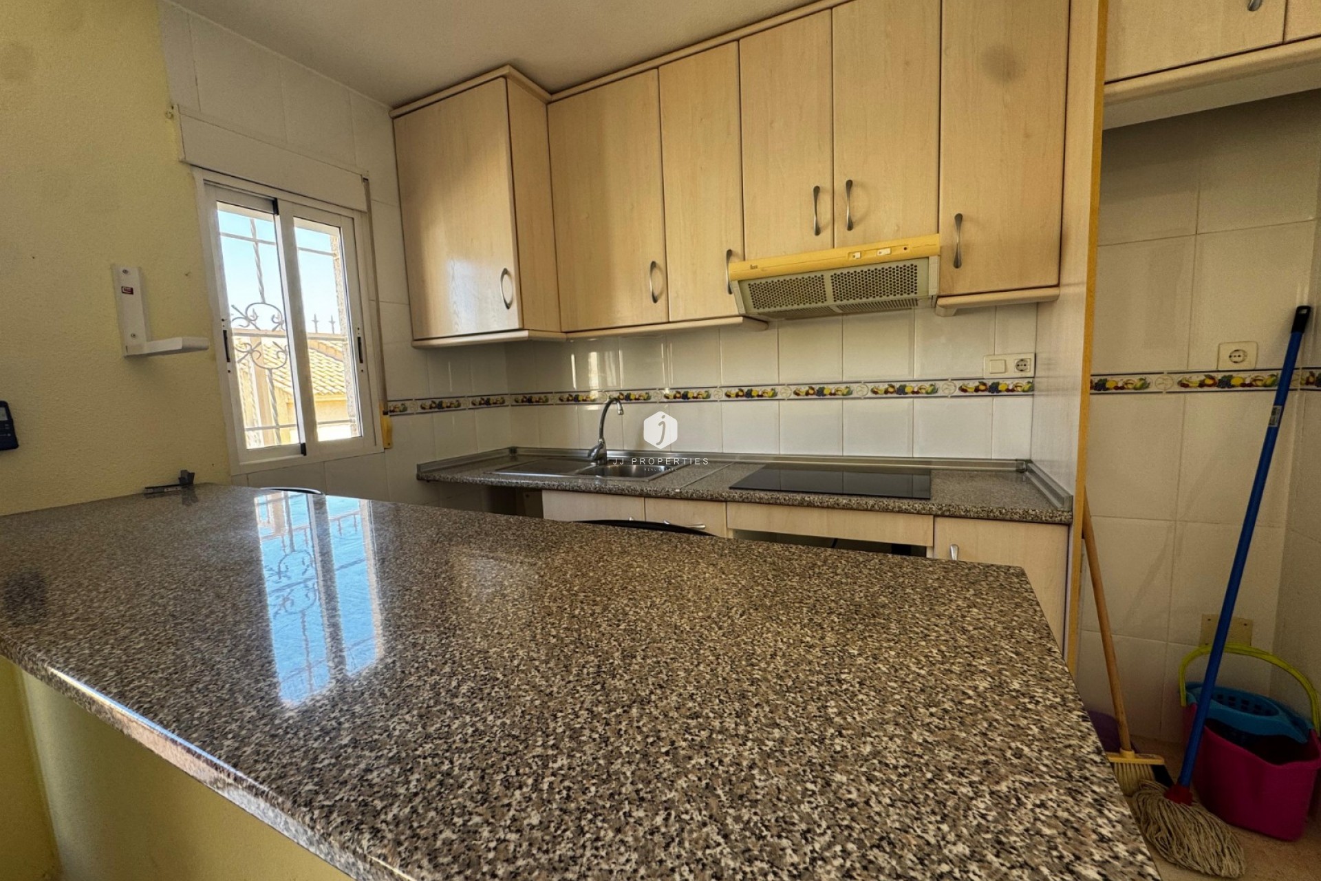 Resale - Apartment / flat -
San Miguel de Salinas - Inland