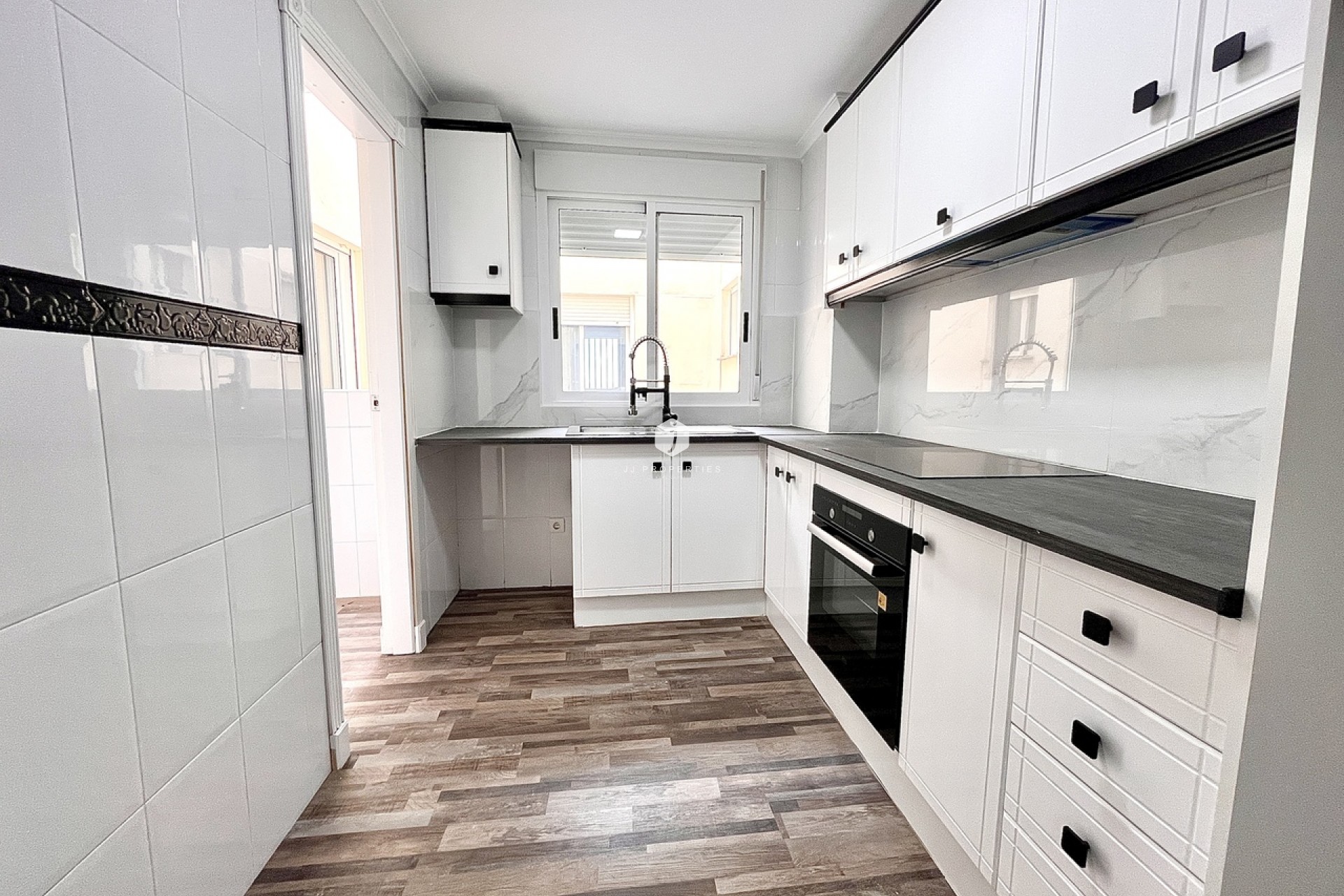 Resale - Apartment / flat -
San Miguel de Salinas - Inland