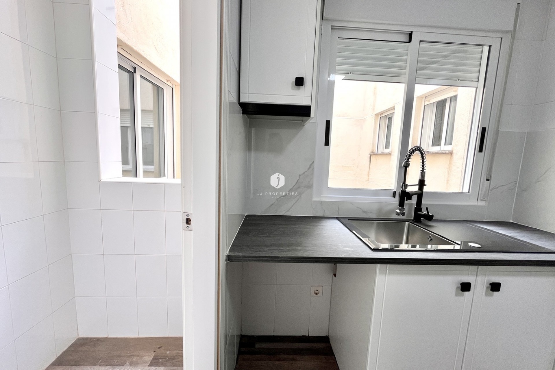 Resale - Apartment / flat -
San Miguel de Salinas - Inland