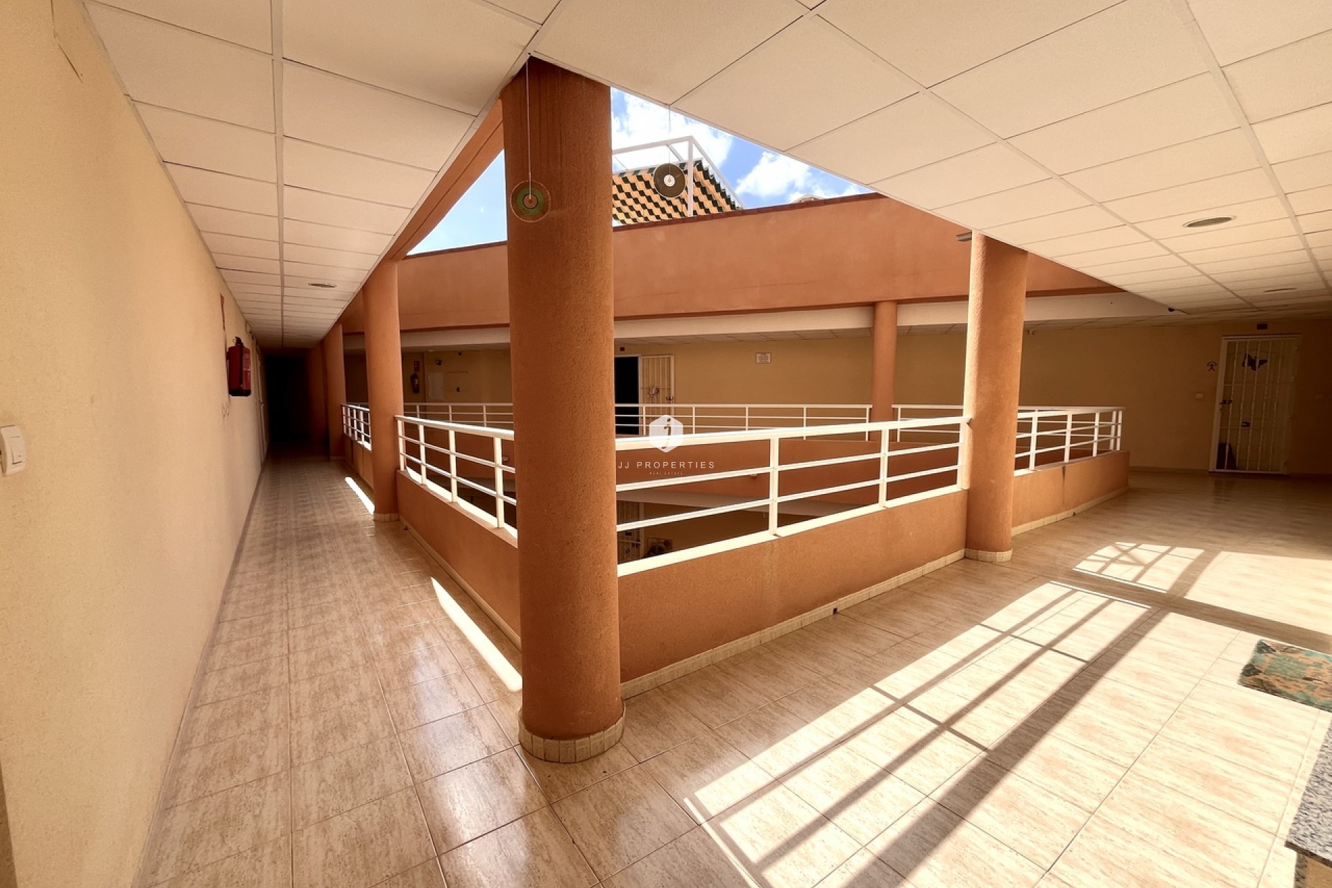 Resale - Apartment / flat -
San Miguel de Salinas - Inland