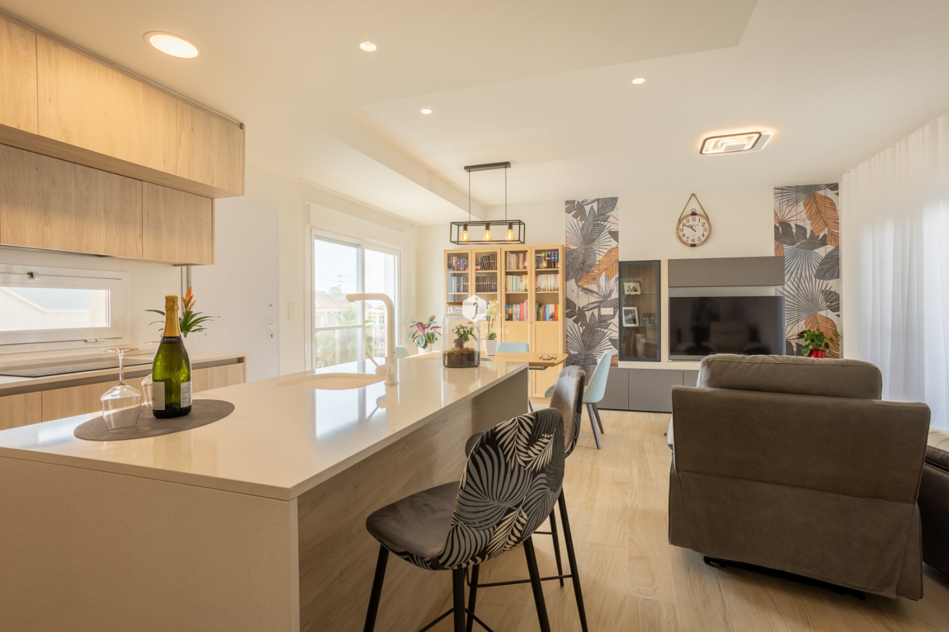 Resale - Apartment / flat -
San Miguel de Salinas - Inland