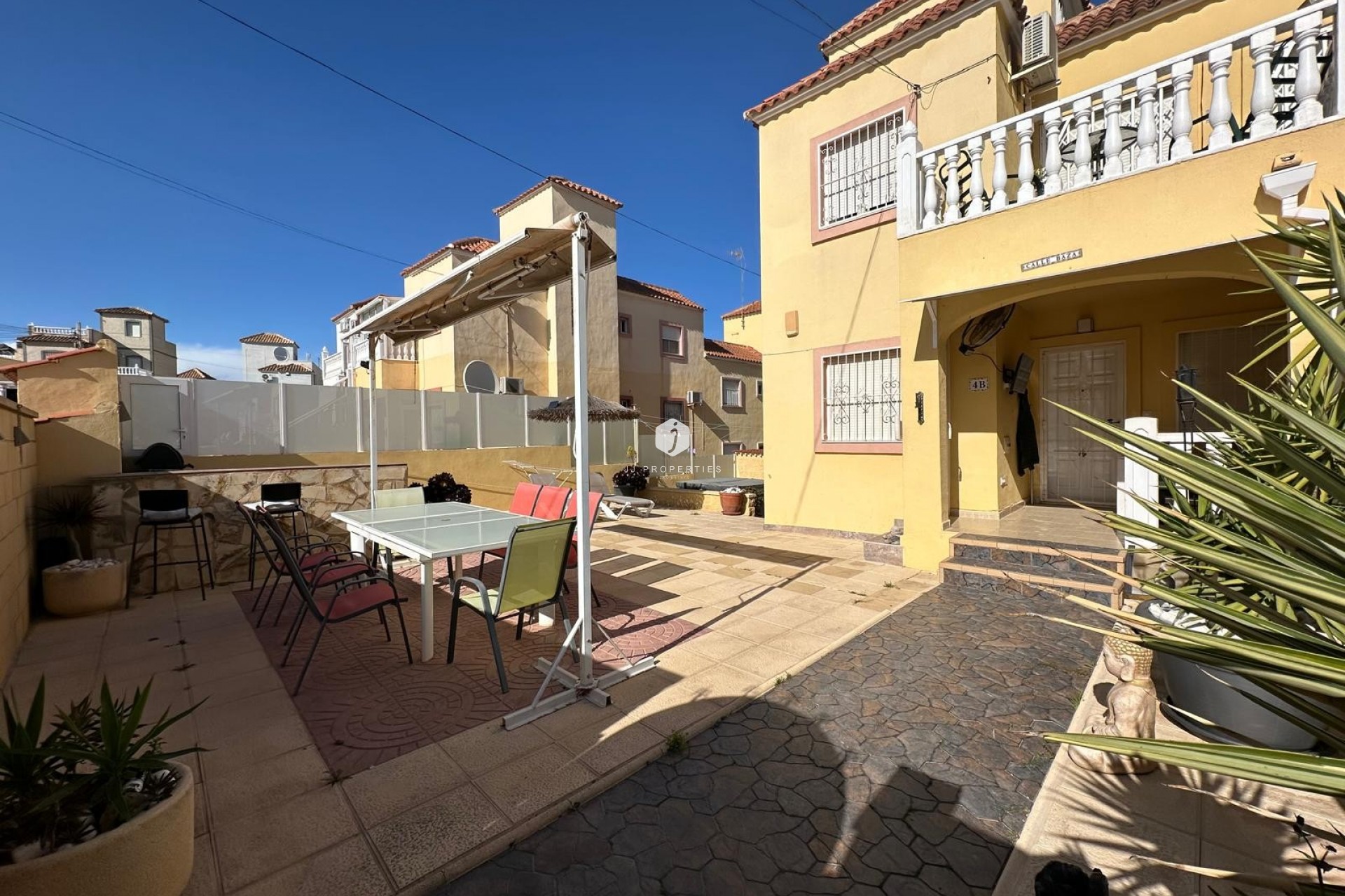 Resale - Apartment / flat -
San Miguel de Salinas - Inland