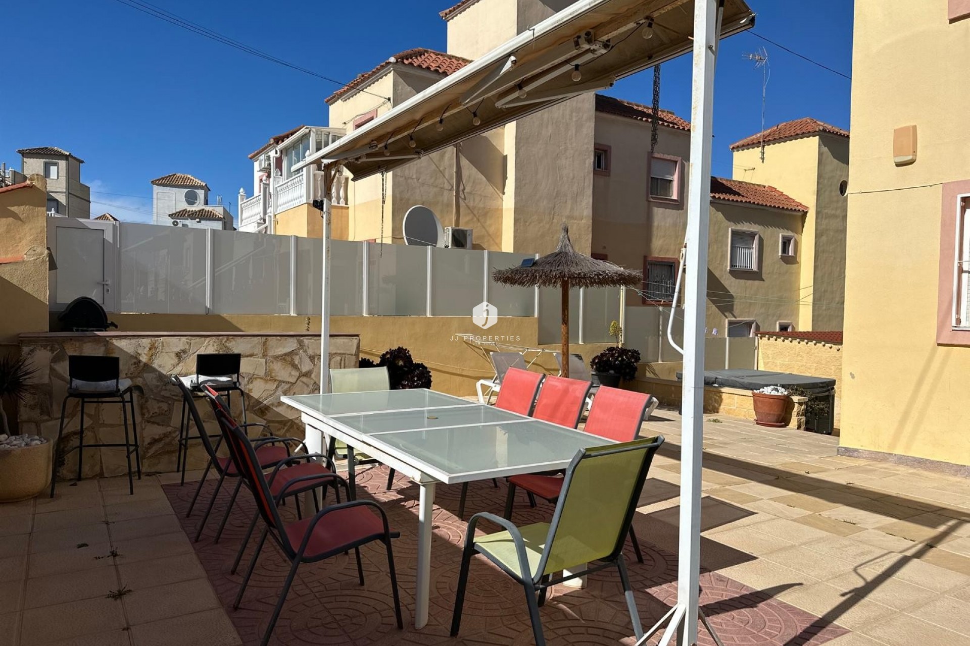 Resale - Apartment / flat -
San Miguel de Salinas - Inland