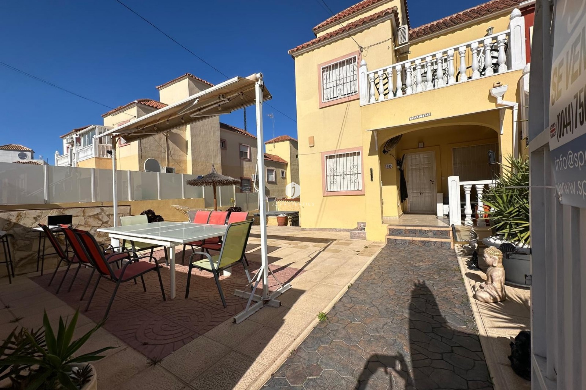 Resale - Apartment / flat -
San Miguel de Salinas - Inland