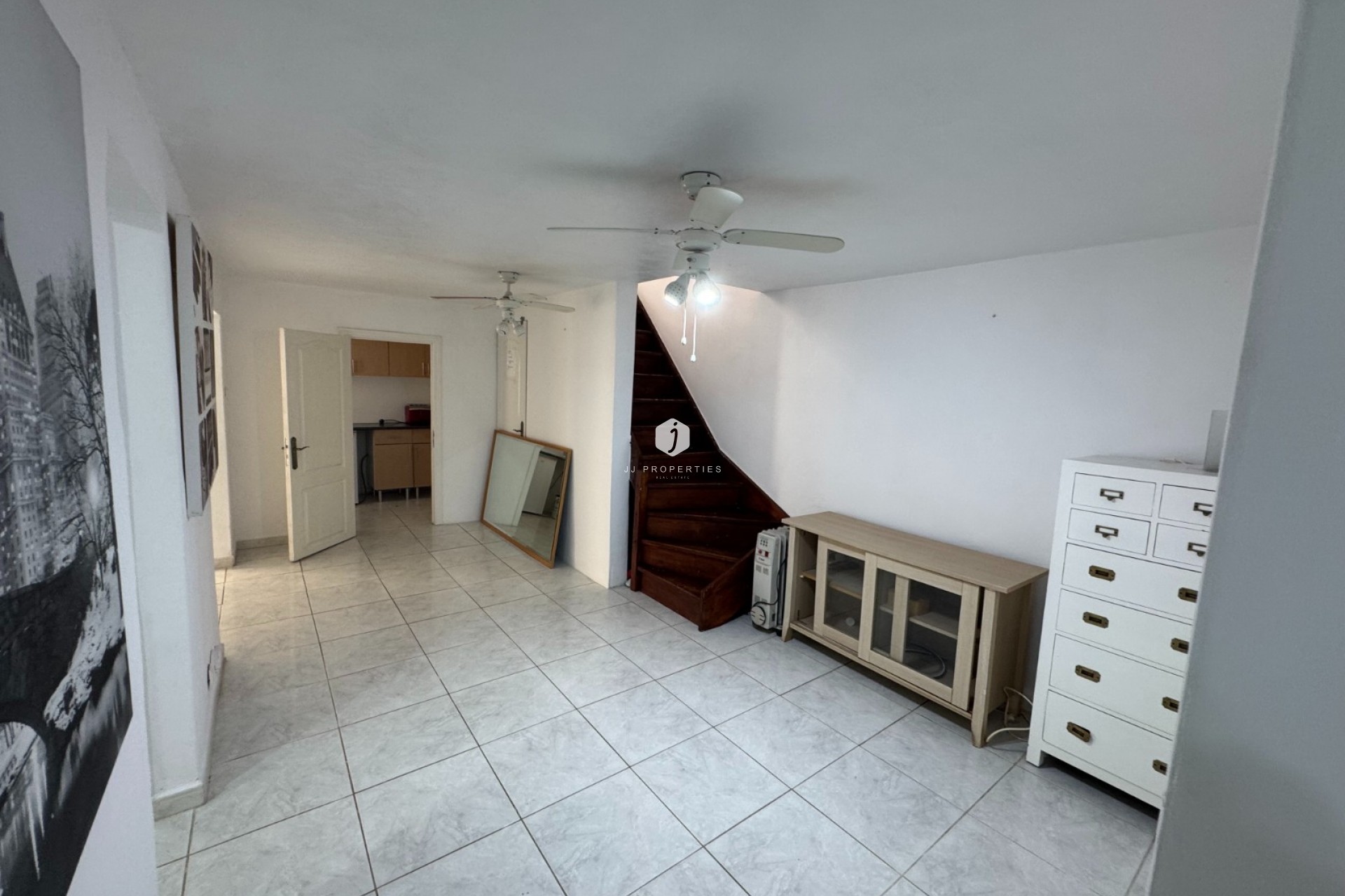 Resale - Apartment / flat -
San Miguel de Salinas - Inland