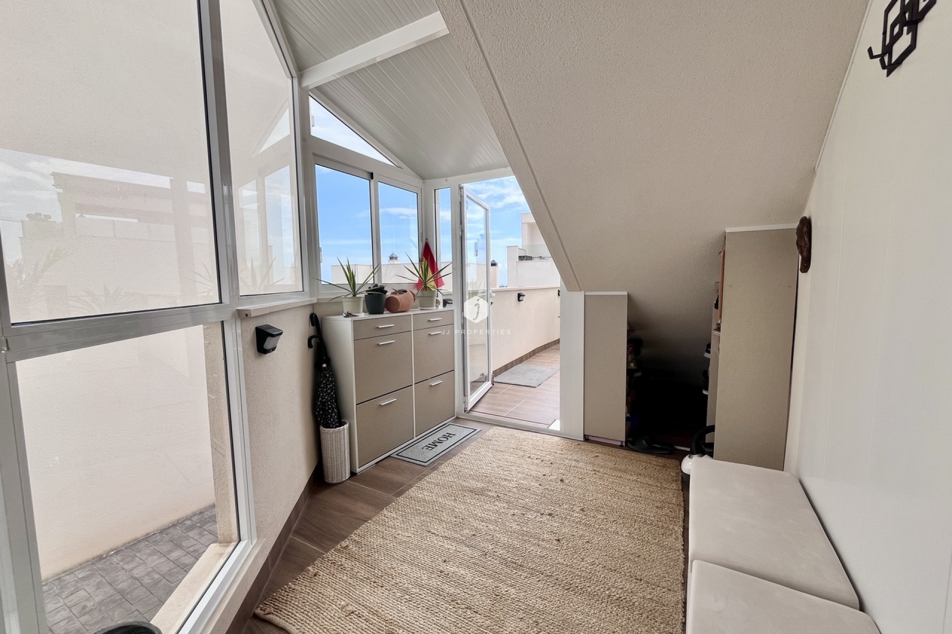 Resale - Apartment / flat -
San Miguel de Salinas - Inland