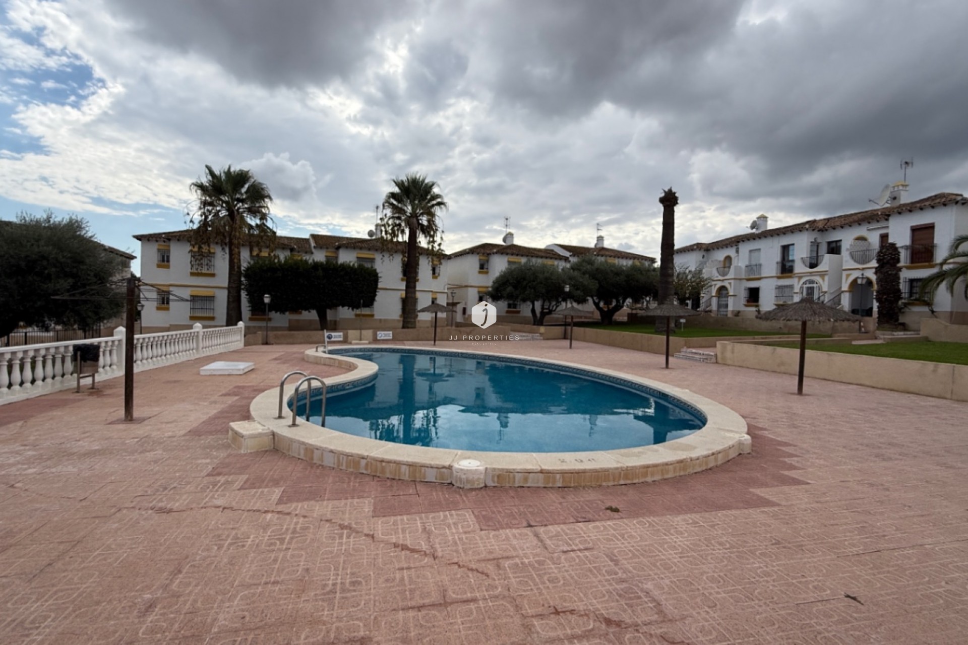 Resale - Apartment / flat -
San Miguel de Salinas - Inland