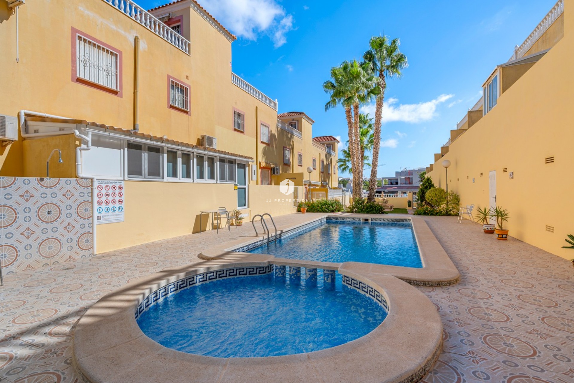 Resale - Apartment / flat -
San Miguel de Salinas - Inland