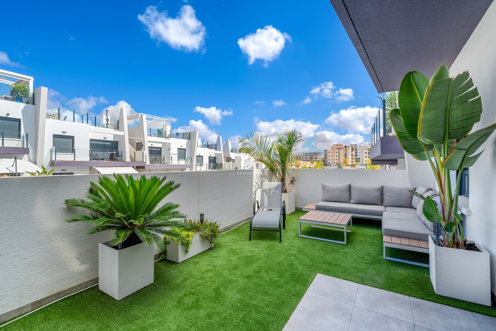 Resale - Apartment / flat -
San Miguel de Salinas - Inland