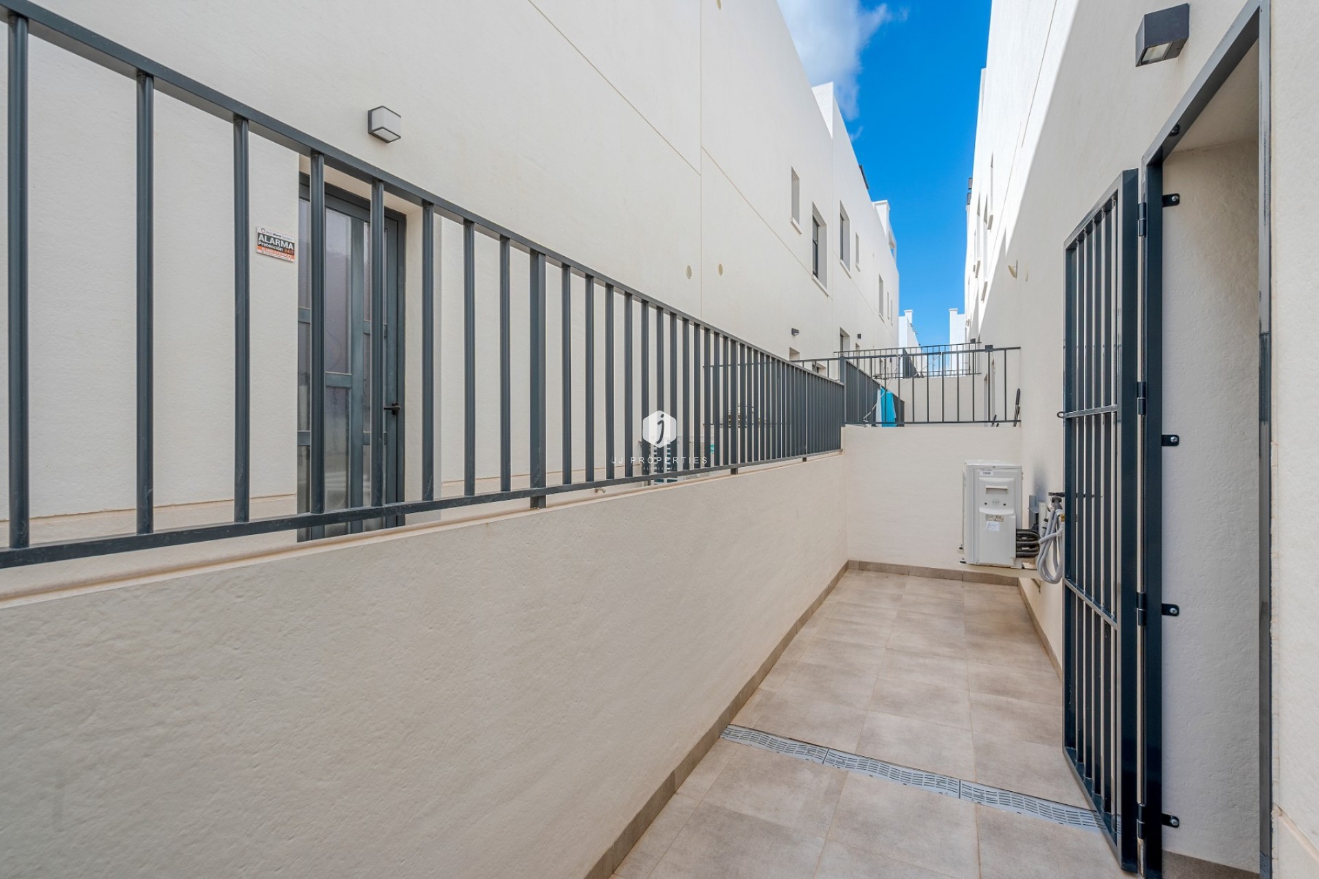 Resale - Apartment / flat -
San Miguel de Salinas - Inland