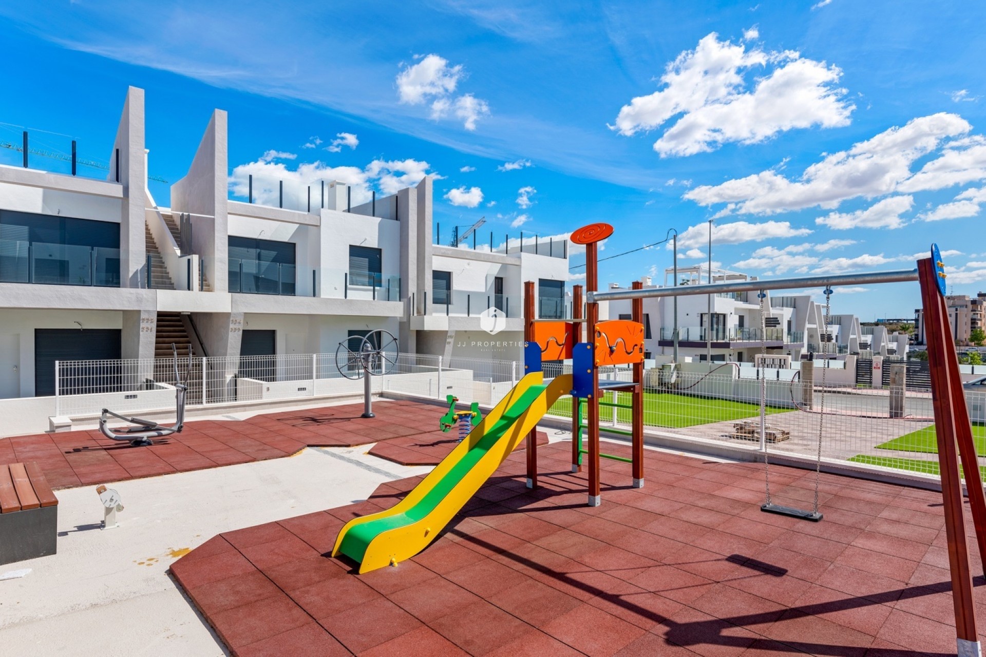 Resale - Apartment / flat -
San Miguel de Salinas - Inland