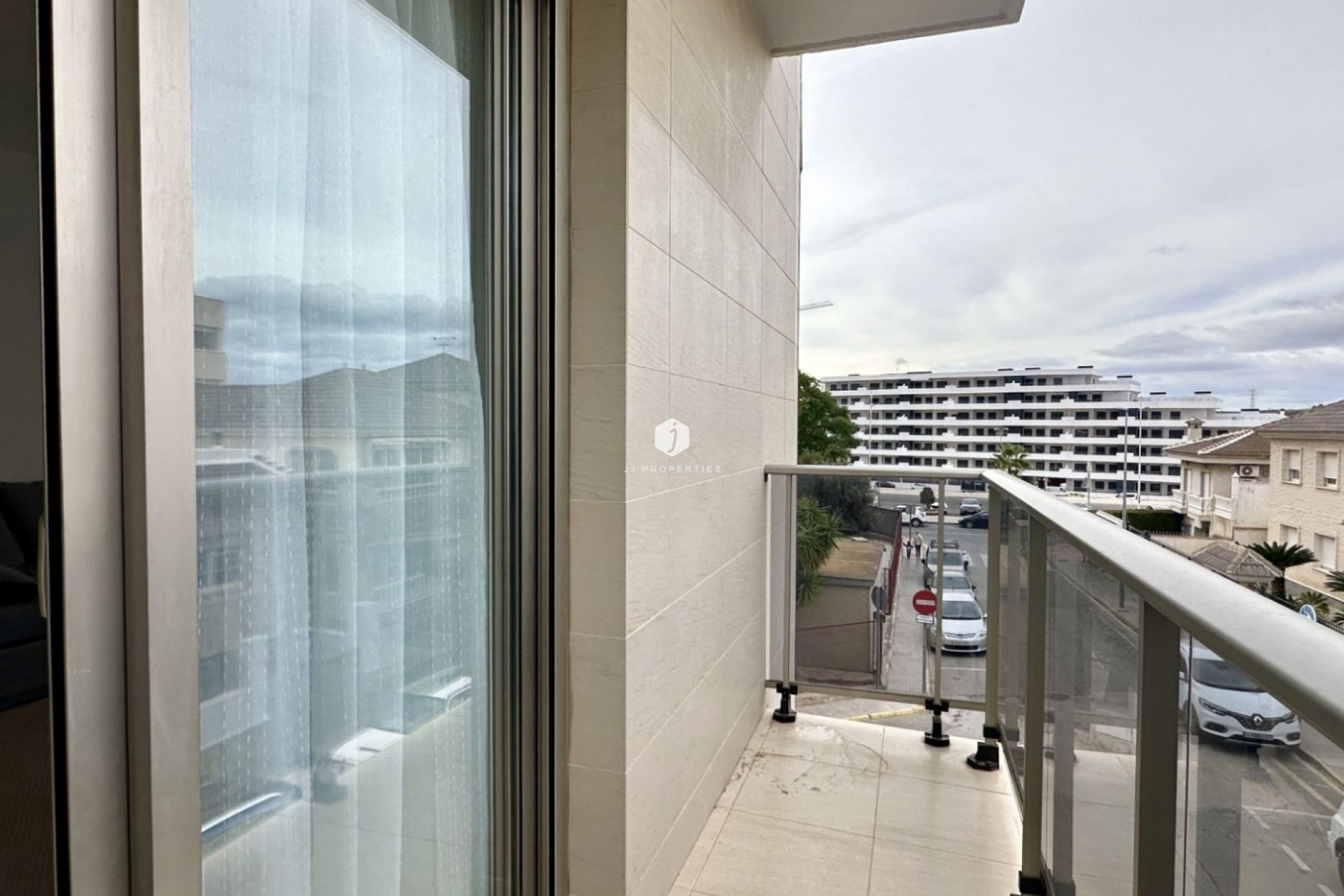 Resale - Apartment / flat -
San Miguel de Salinas - Inland