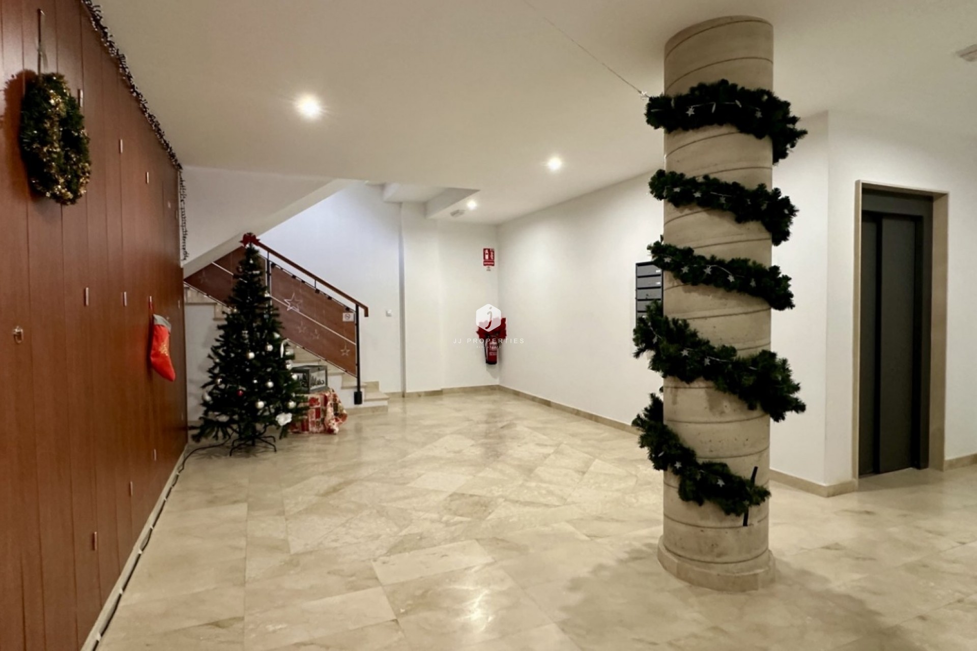 Resale - Apartment / flat -
San Miguel de Salinas - Inland