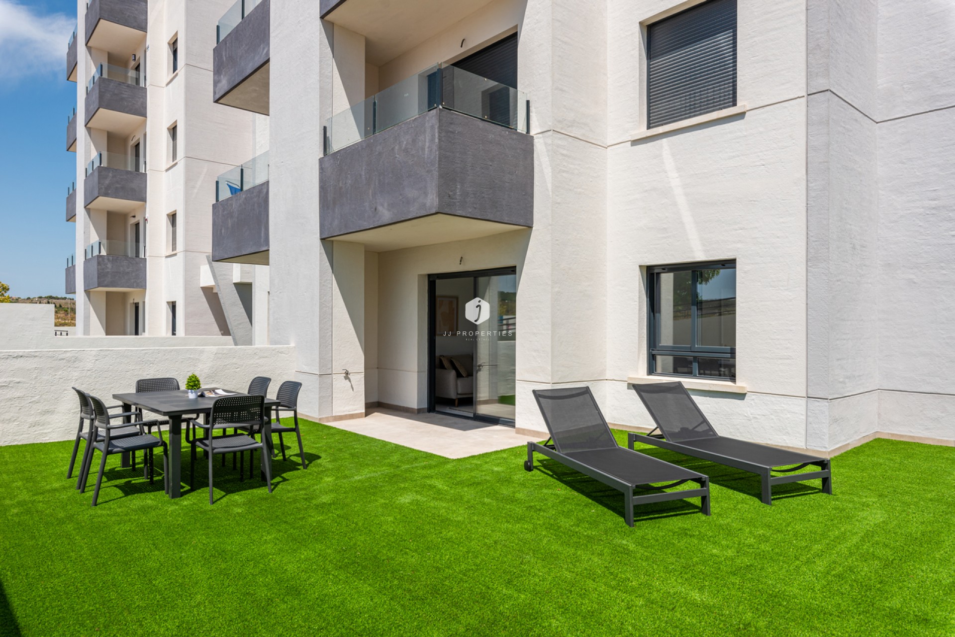 Resale - Apartment / flat -
San Miguel de Salinas - Inland