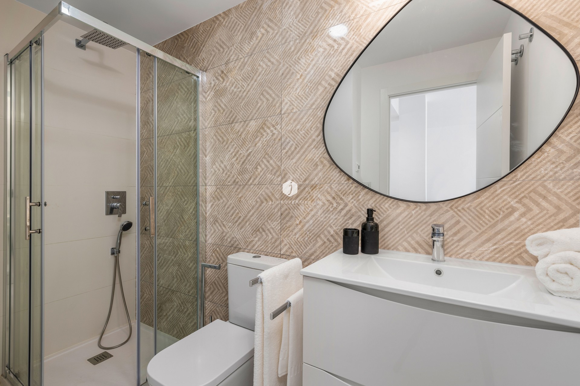 Resale - Apartment / flat -
San Miguel de Salinas - Inland