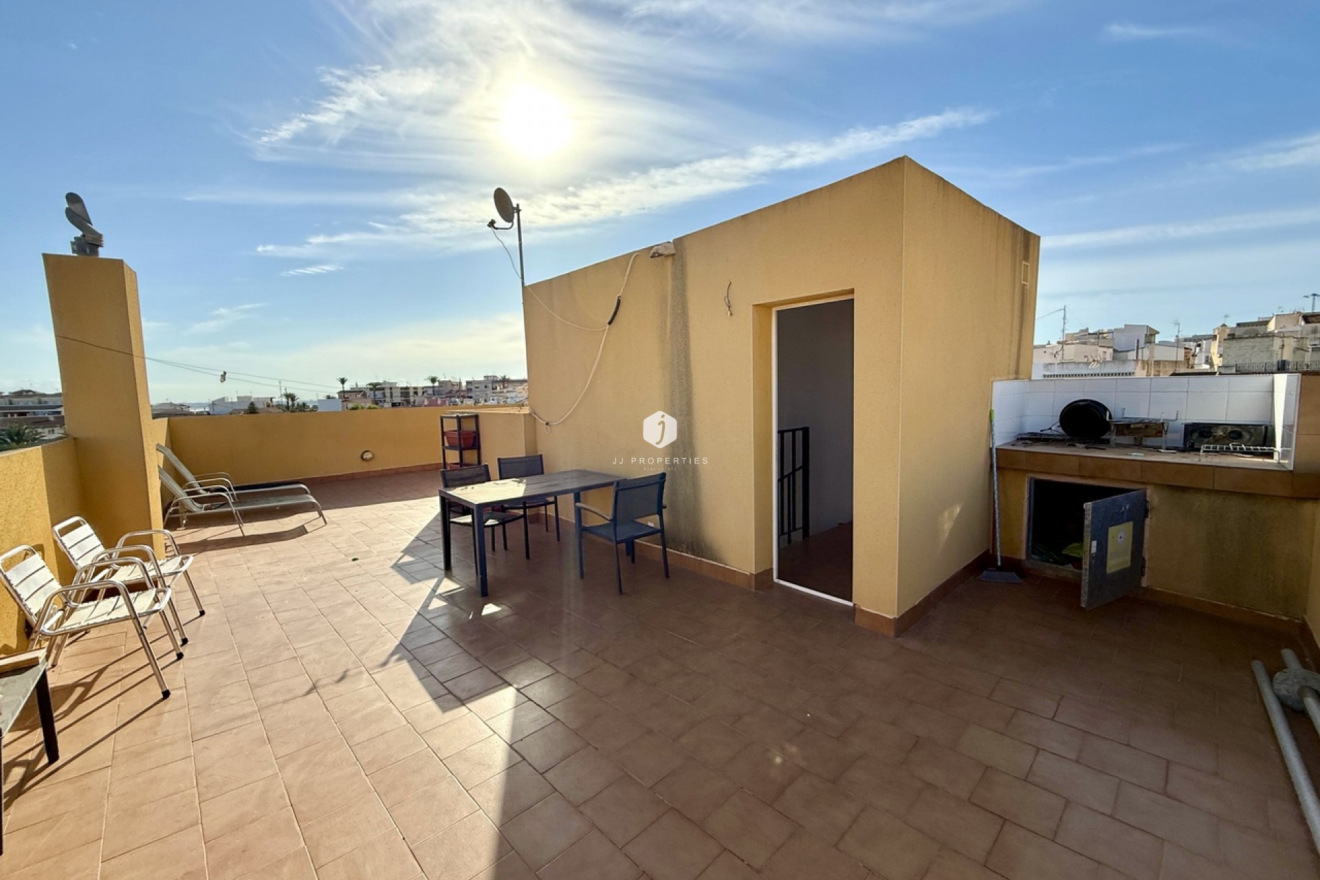 Resale - Apartment / flat -
San Miguel de Salinas - Inland