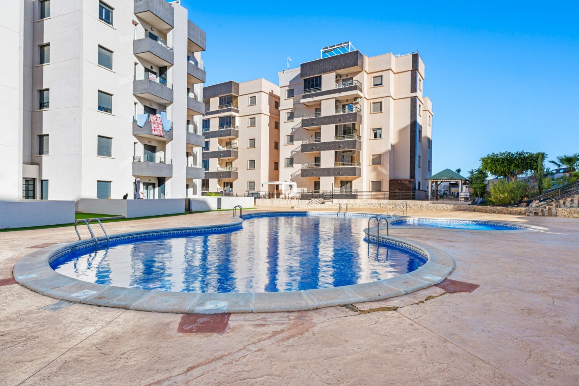 Resale - Apartment / flat -
San Miguel de Salinas - Inland