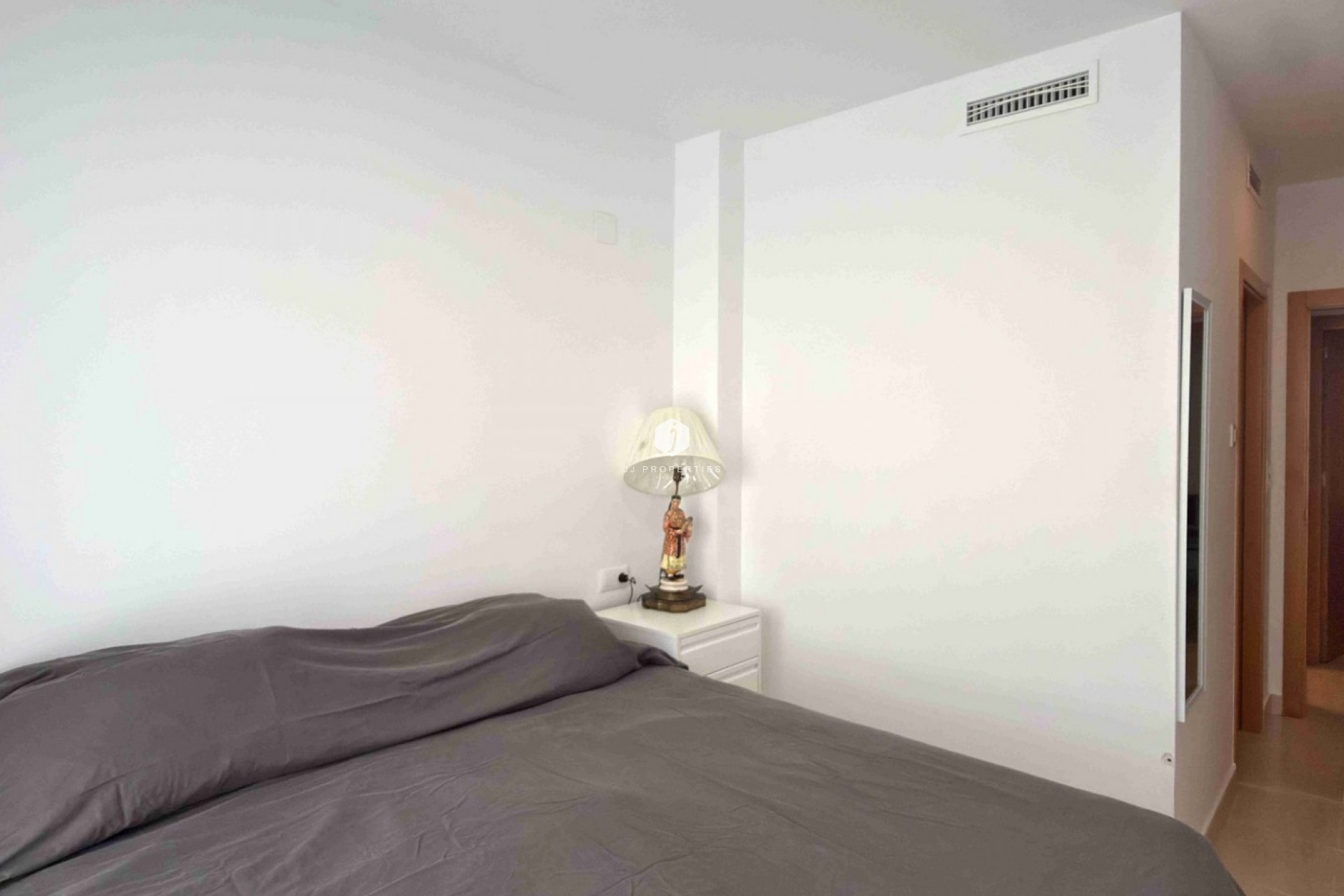 Resale - Apartment / flat -
San Miguel de Salinas - Inland