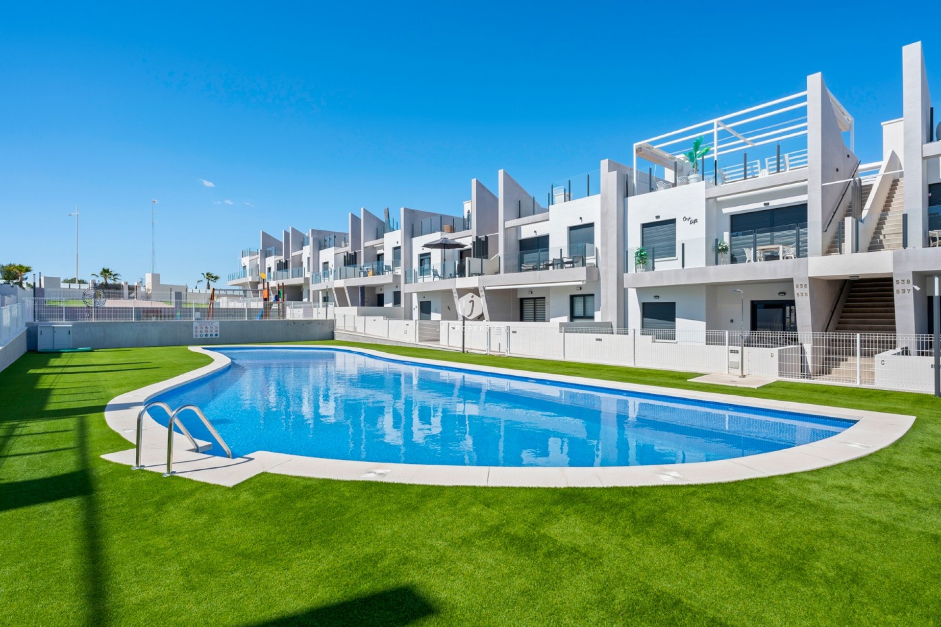 Resale - Apartment / flat -
San Miguel de Salinas - Inland