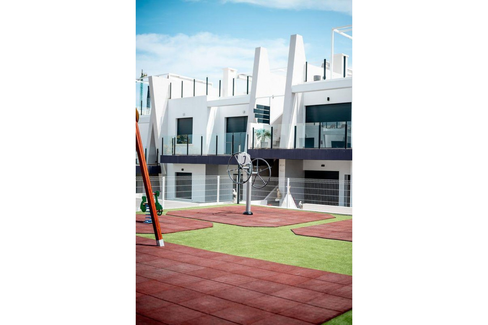 Resale - Apartment / flat -
San Miguel de Salinas - Inland
