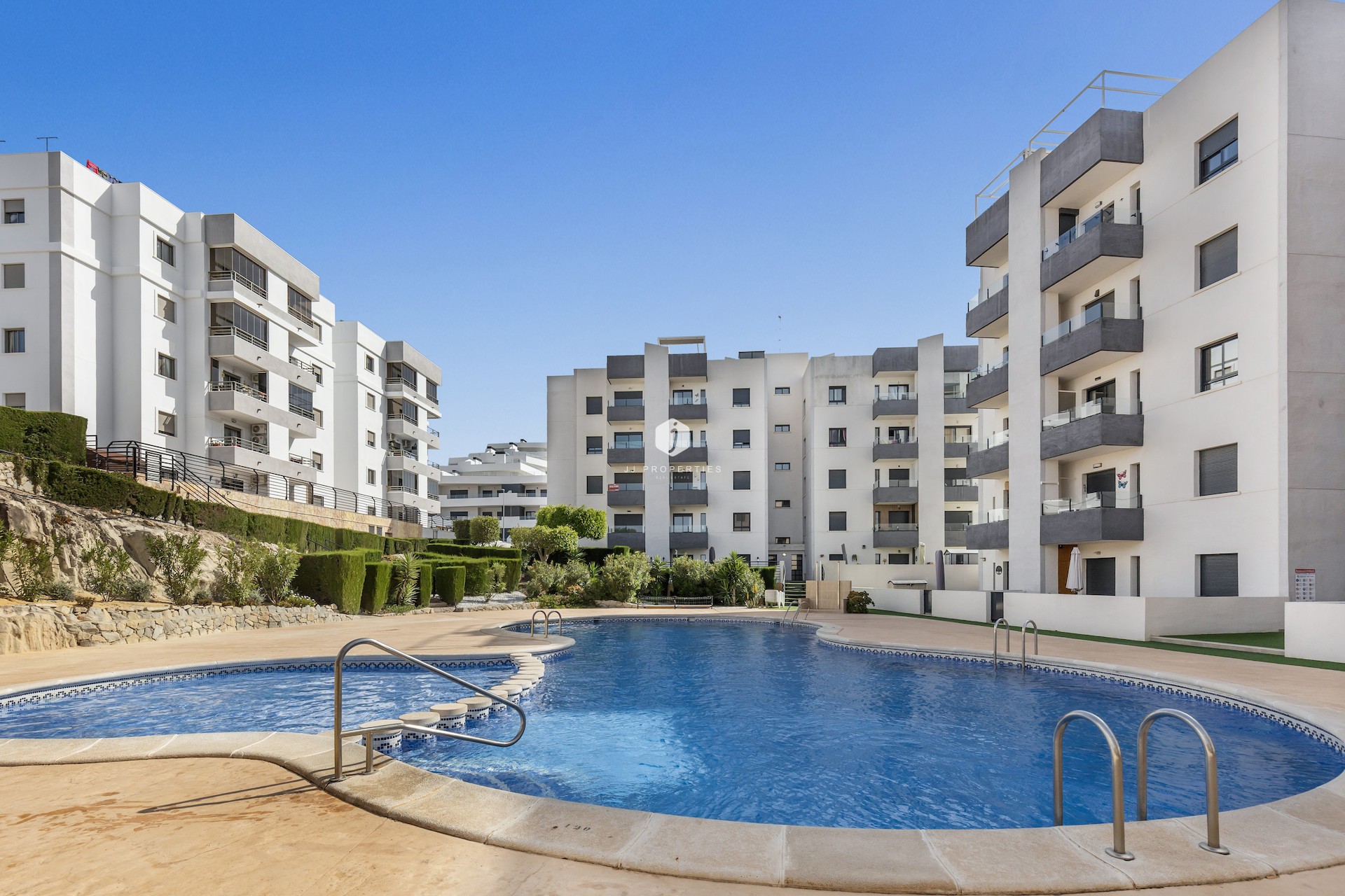 Resale - Apartment / flat -
San Miguel de Salinas - Inland