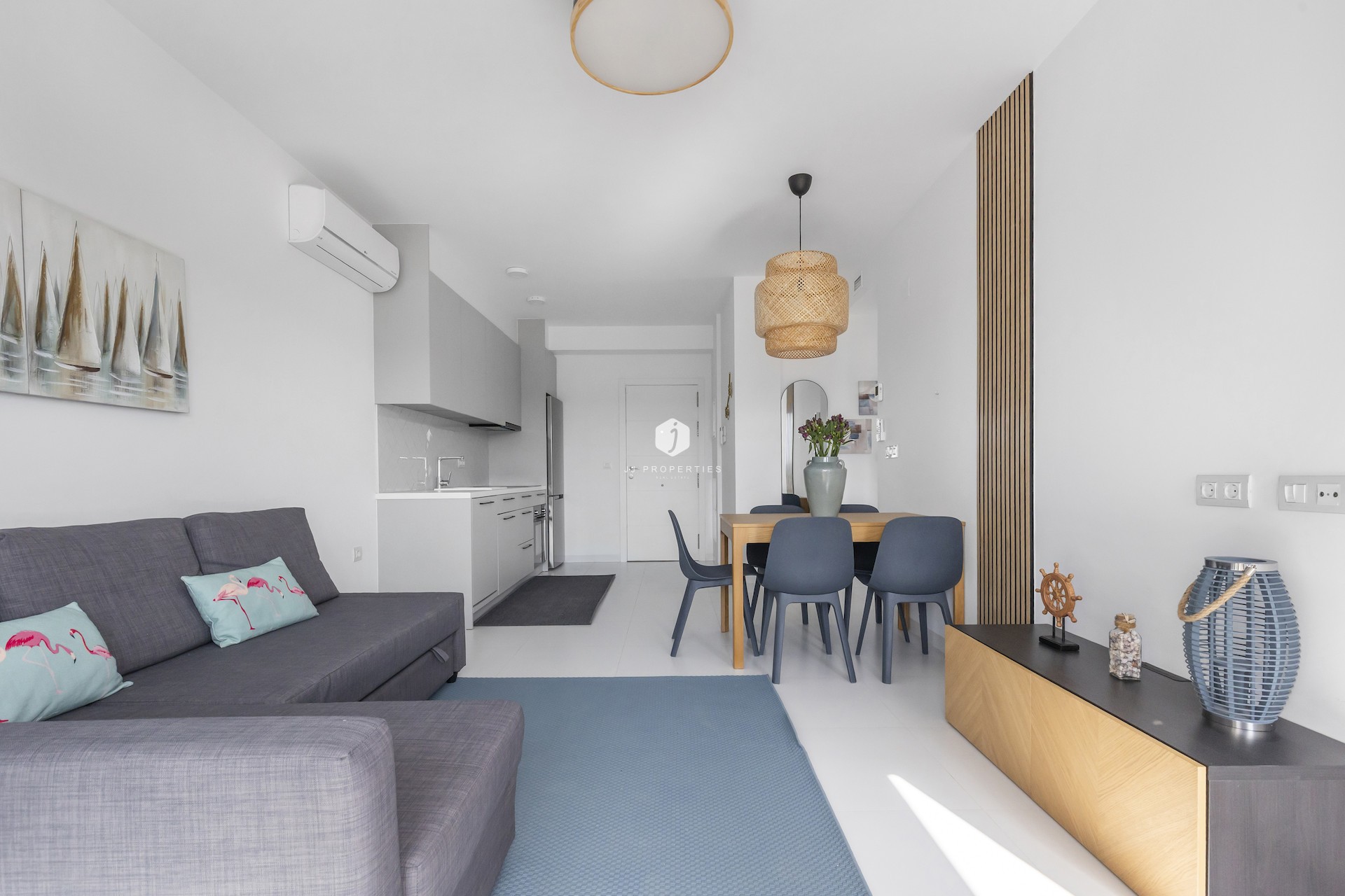 Resale - Apartment / flat -
San Miguel de Salinas - Inland