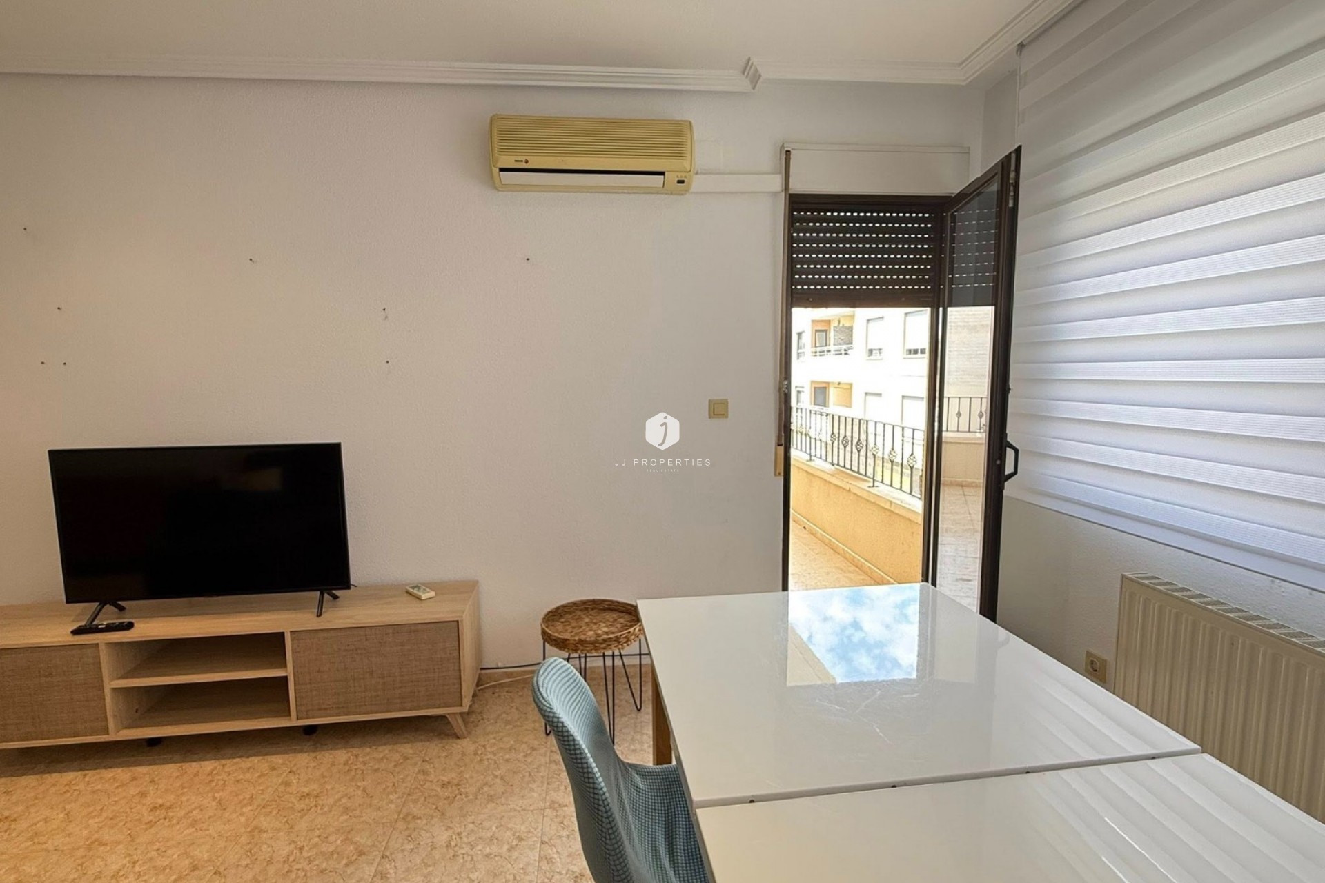 Resale - Apartment / flat -
San Miguel de Salinas - Inland