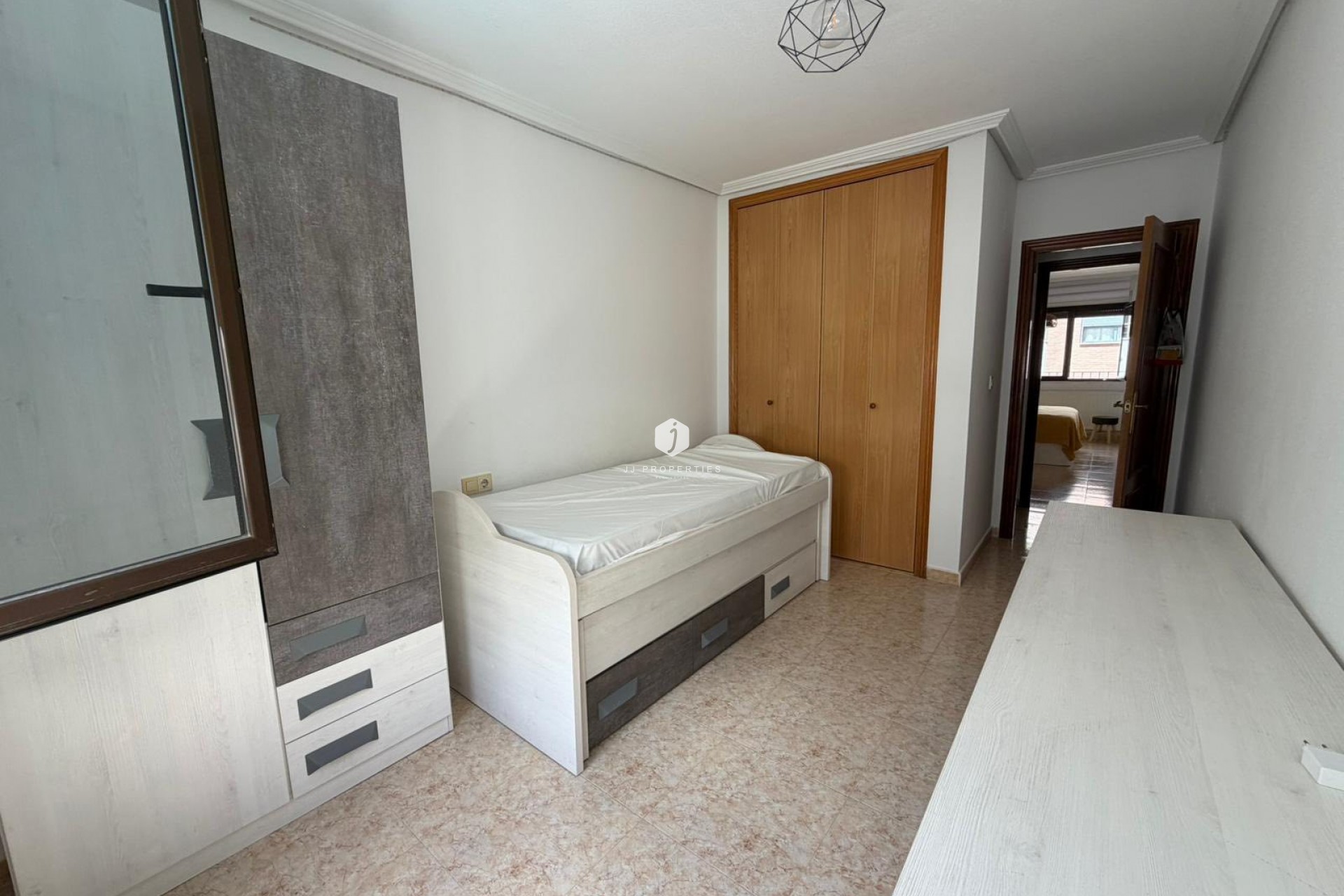 Resale - Apartment / flat -
San Miguel de Salinas - Inland