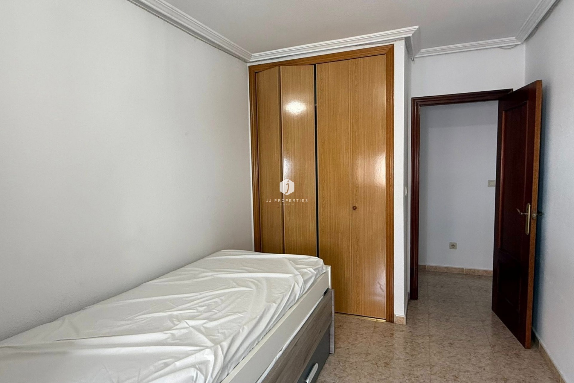 Resale - Apartment / flat -
San Miguel de Salinas - Inland