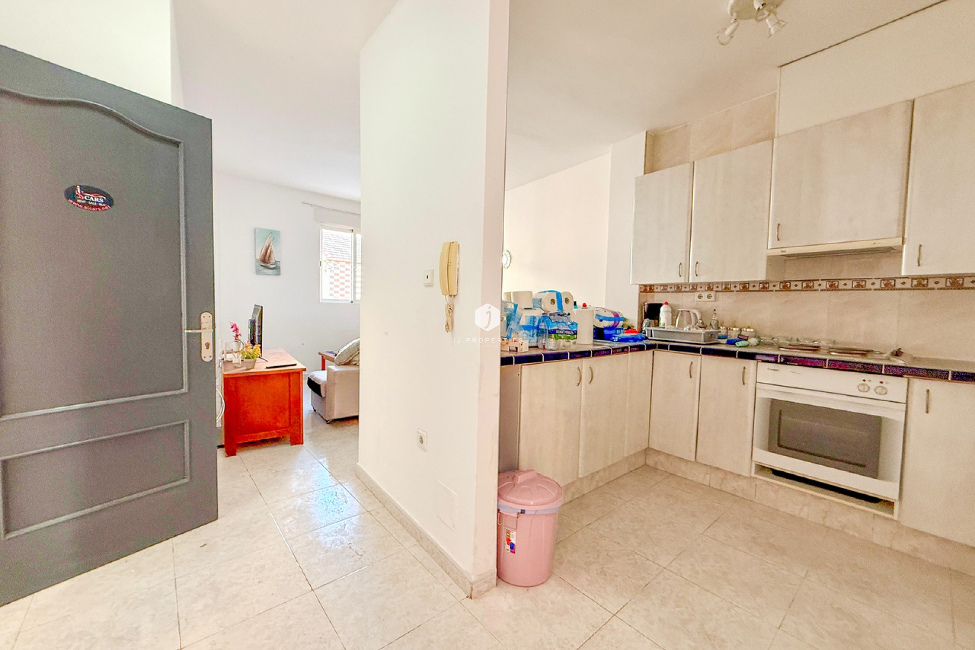 Resale - Apartment / flat -
San Miguel de Salinas - Inland