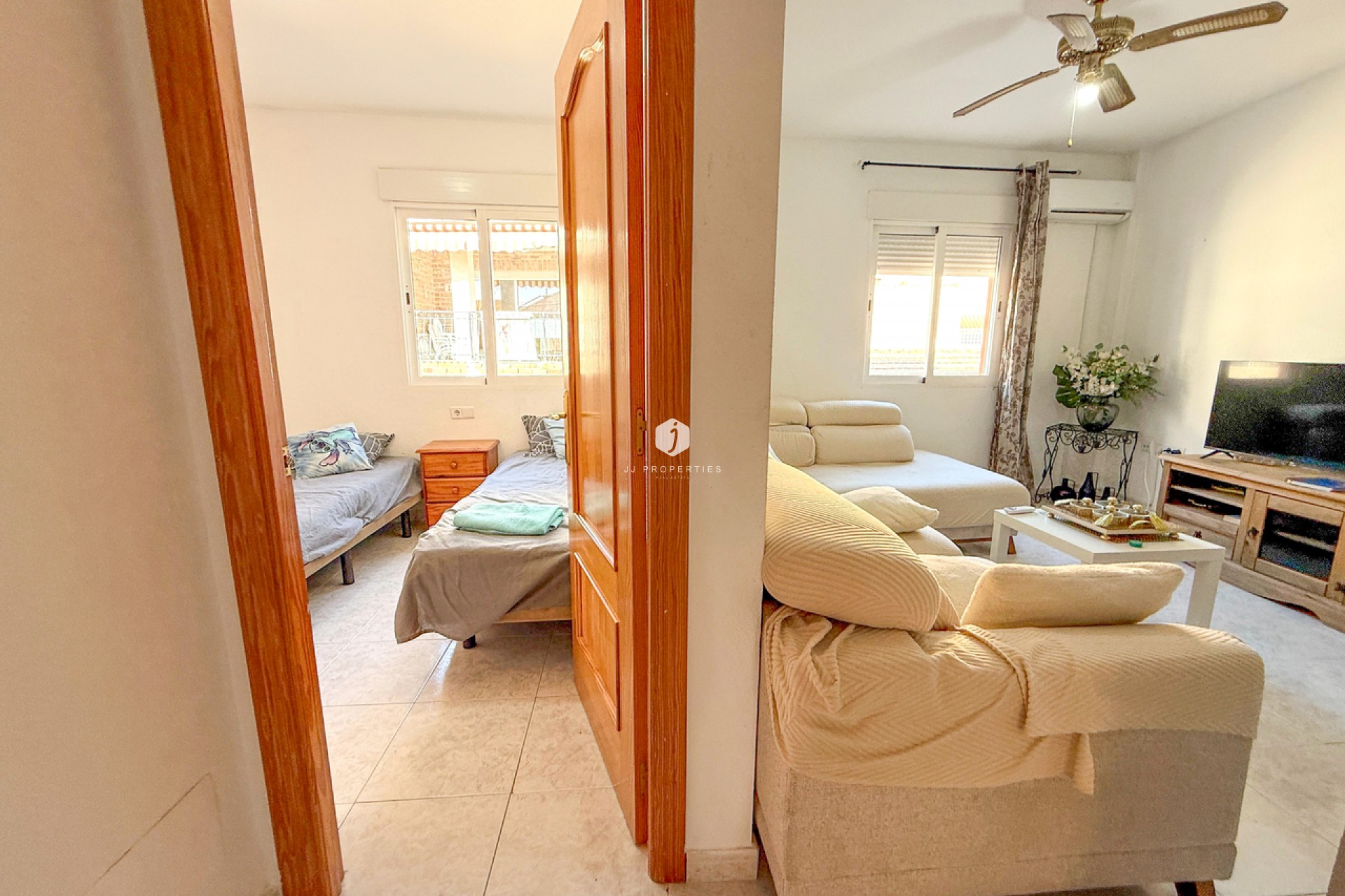 Resale - Apartment / flat -
San Miguel de Salinas - Inland
