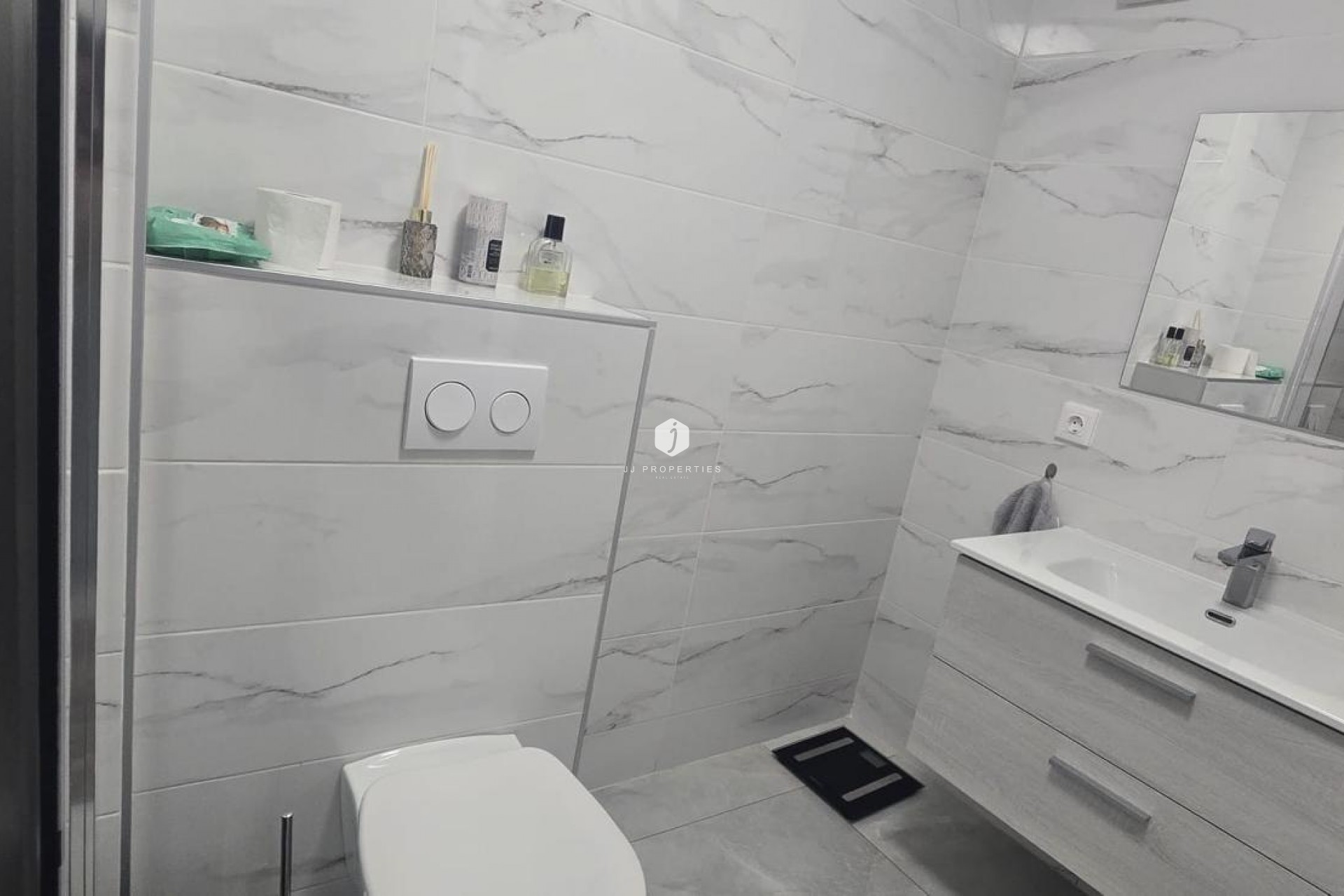 Resale - Apartment / flat -
Torrevieja - Acequion