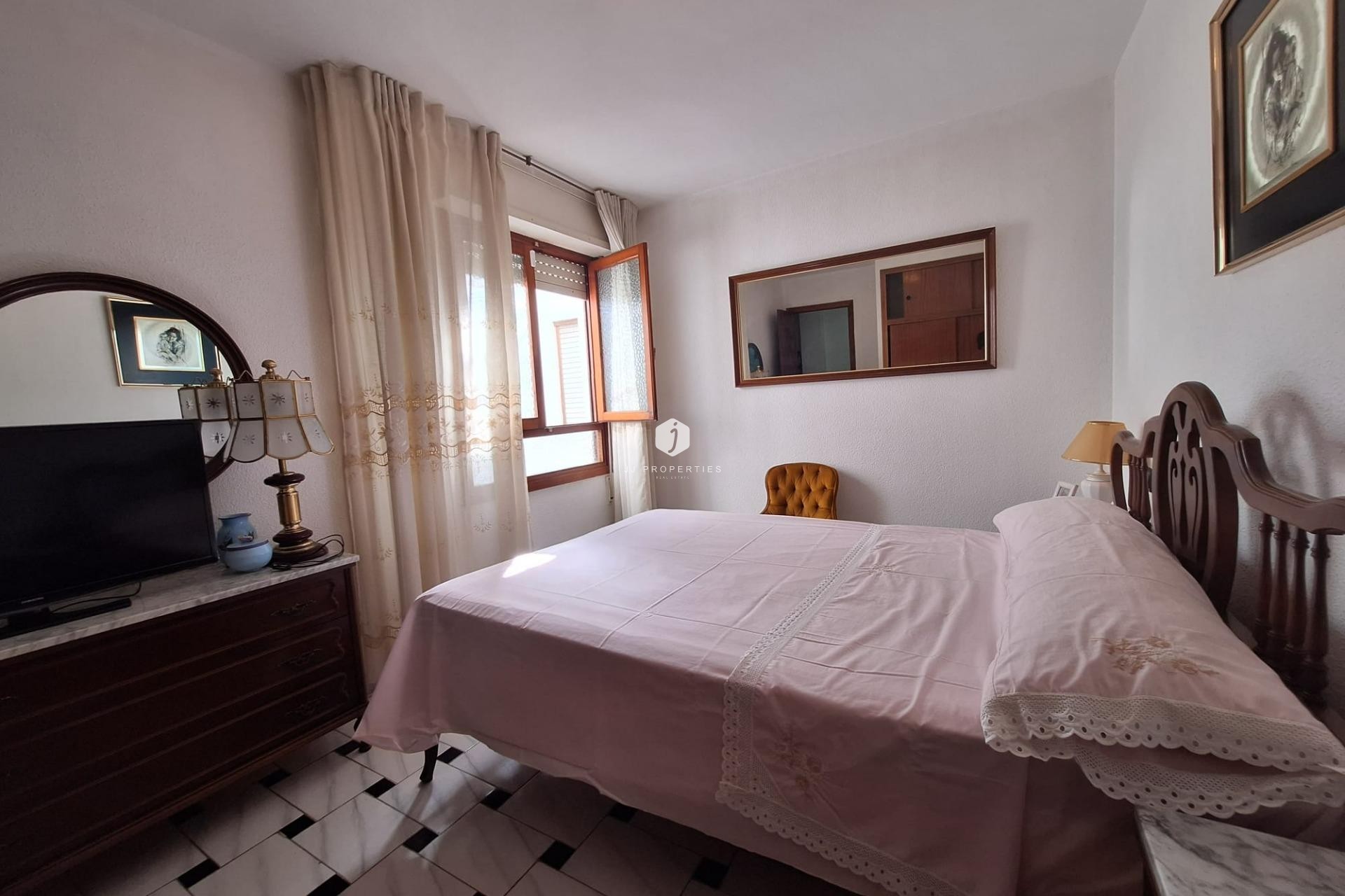 Resale - Apartment / flat -
Torrevieja - Acequion