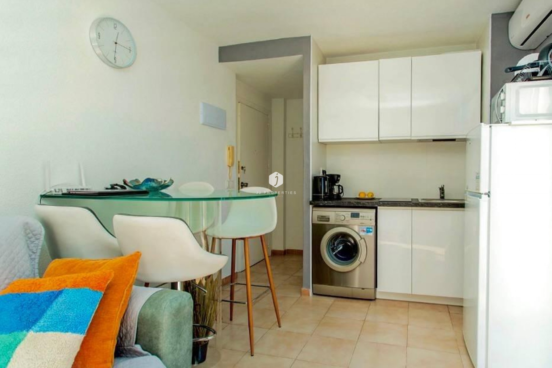 Resale - Apartment / flat -
Torrevieja - Aguas Nuevas 2