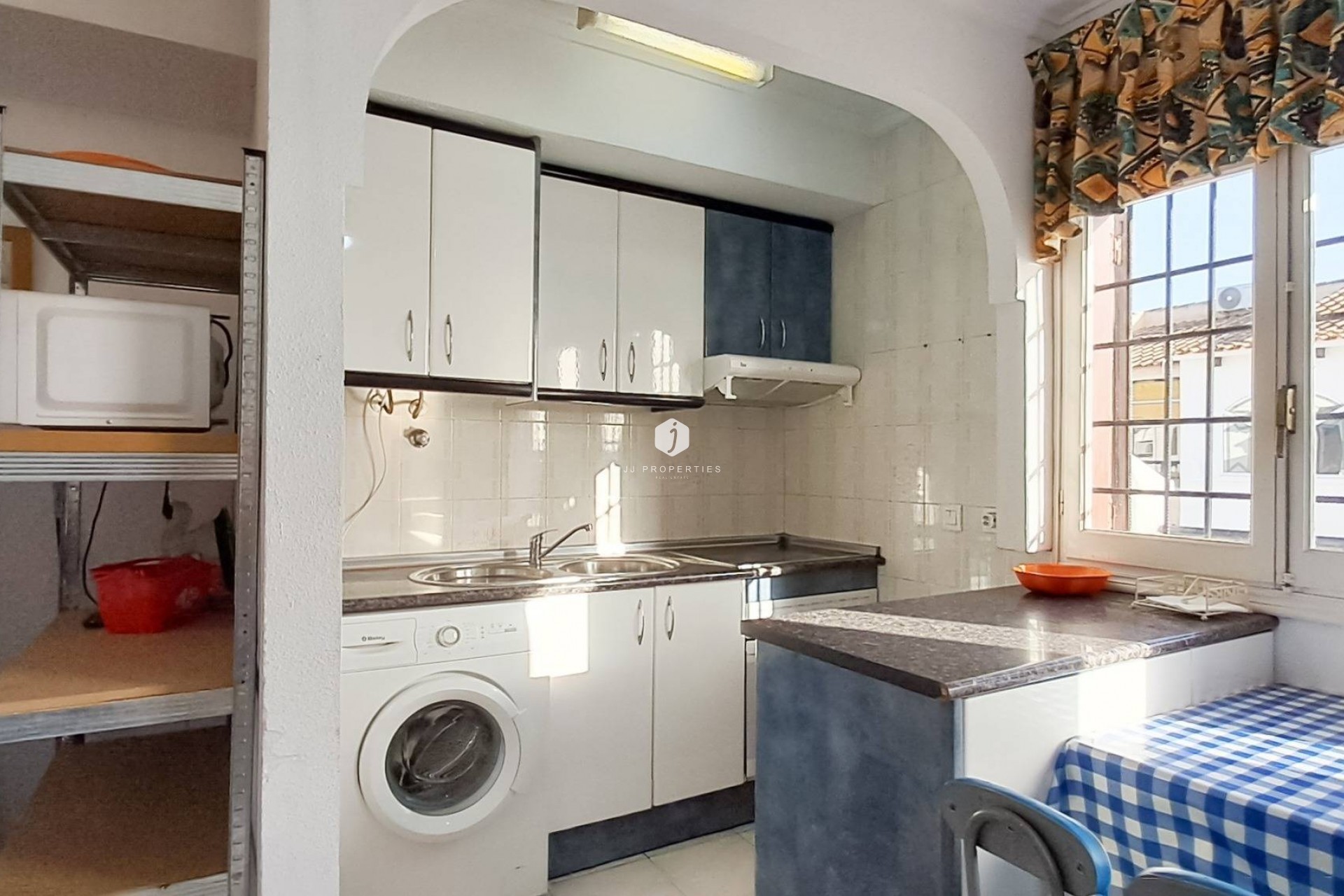 Resale - Apartment / flat -
Torrevieja - Aguas Nuevas 2