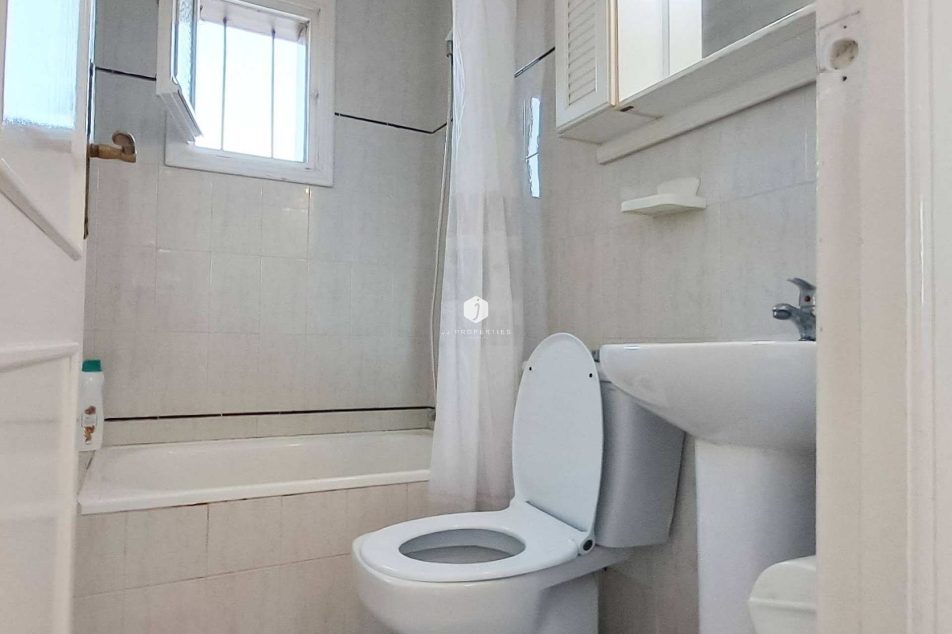 Resale - Apartment / flat -
Torrevieja - Aguas Nuevas 2