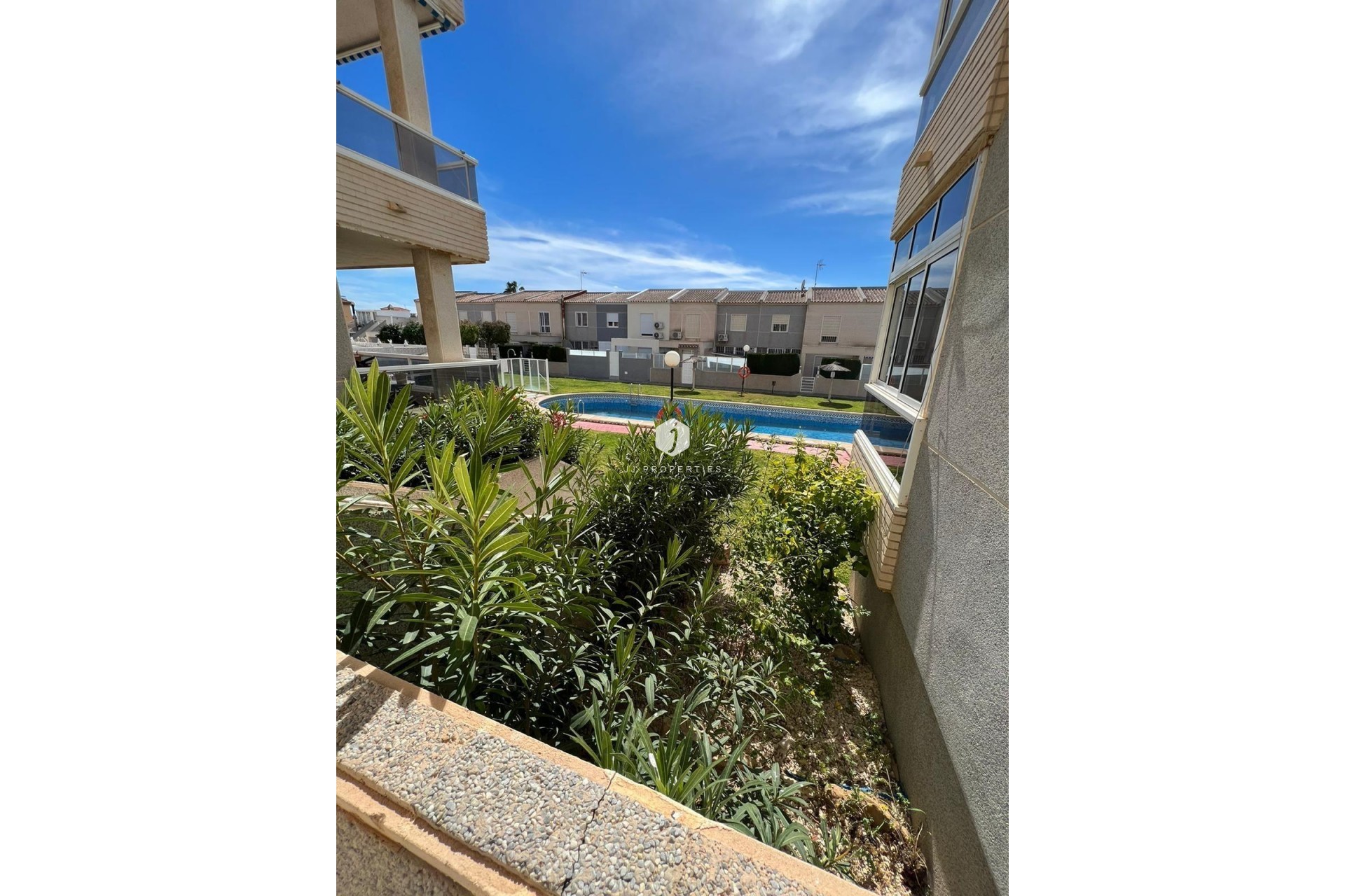 Resale - Apartment / flat -
Torrevieja - aguas nuevas
