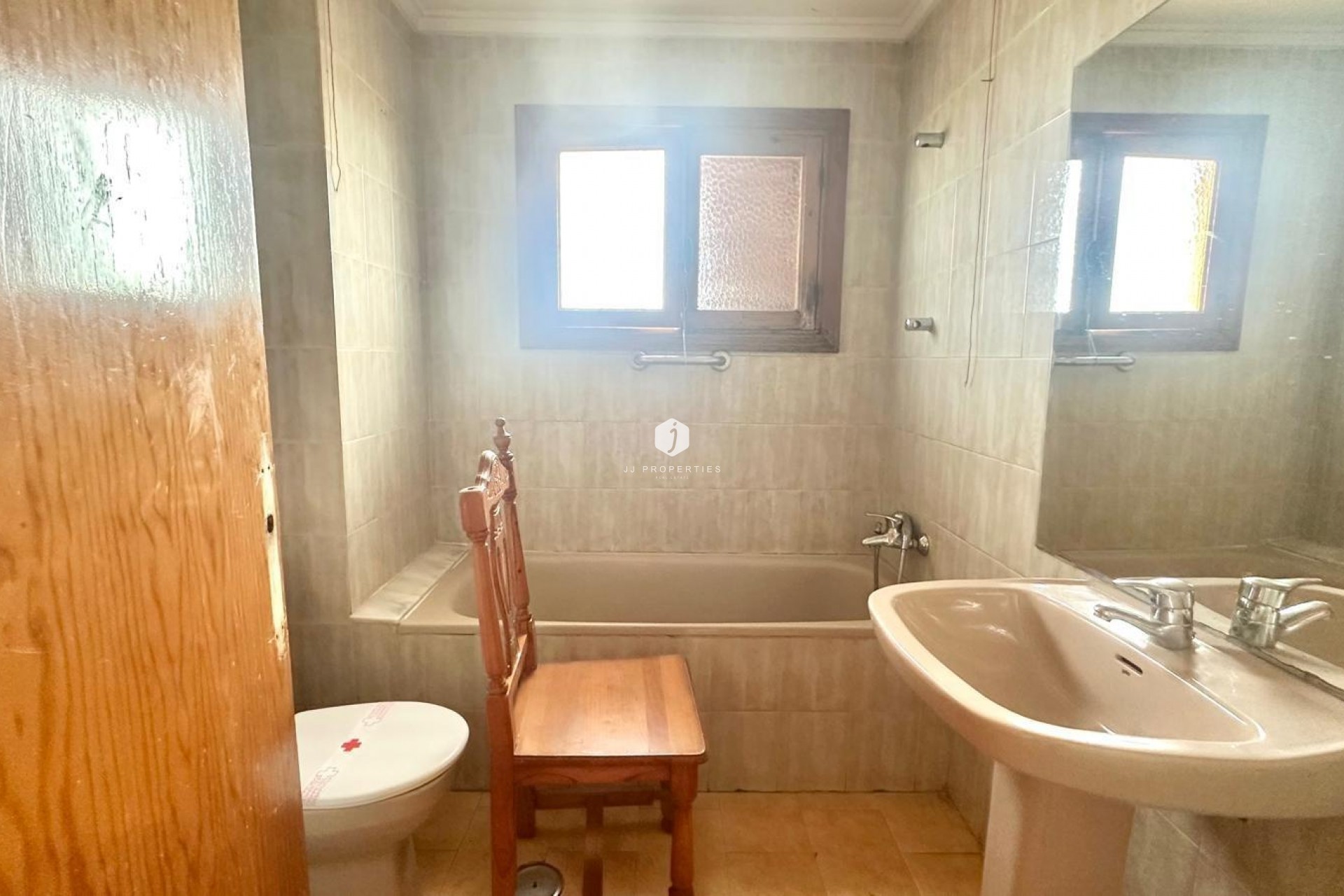 Resale - Apartment / flat -
Torrevieja - aguas nuevas