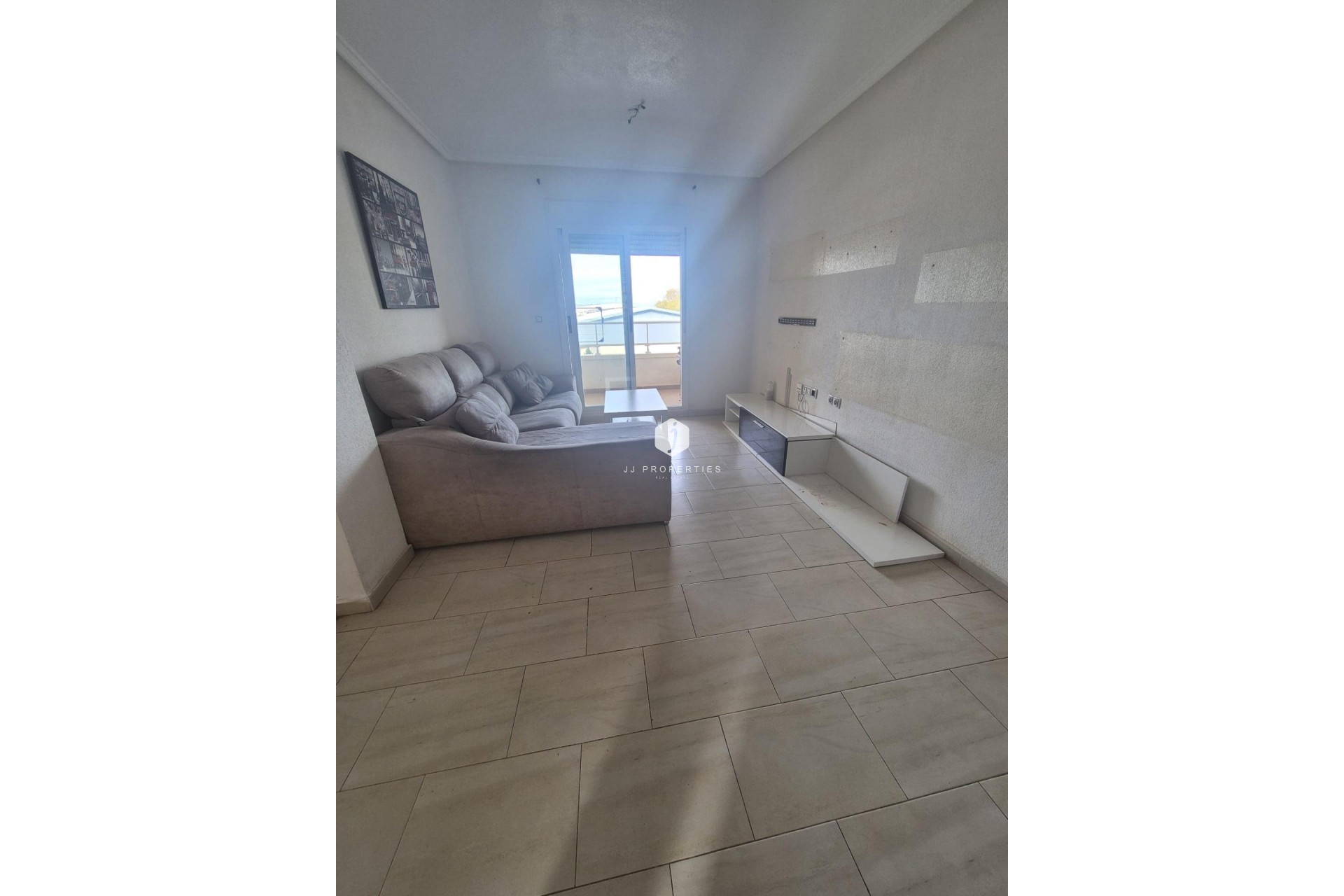 Resale - Apartment / flat -
Torrevieja - aguas nuevas