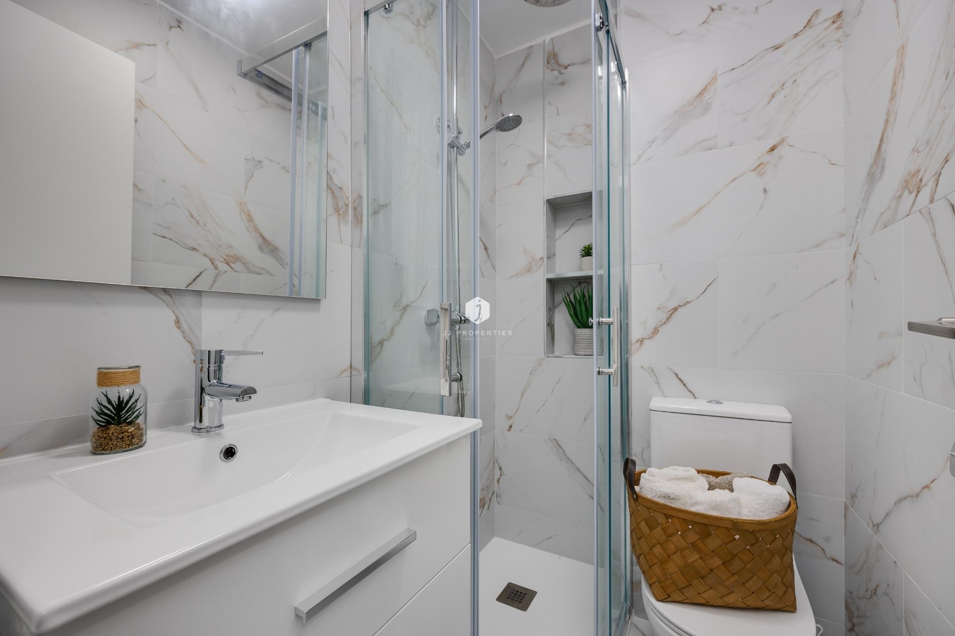 Resale - Apartment / flat -
Torrevieja - Cabo cervera