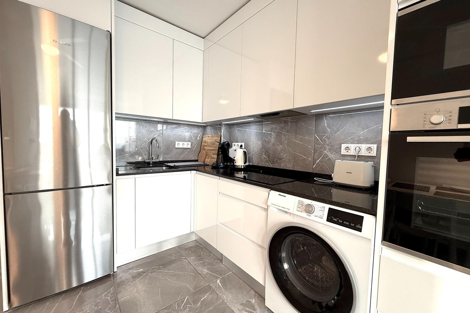 Resale - Apartment / flat -
Torrevieja - Cabo cervera