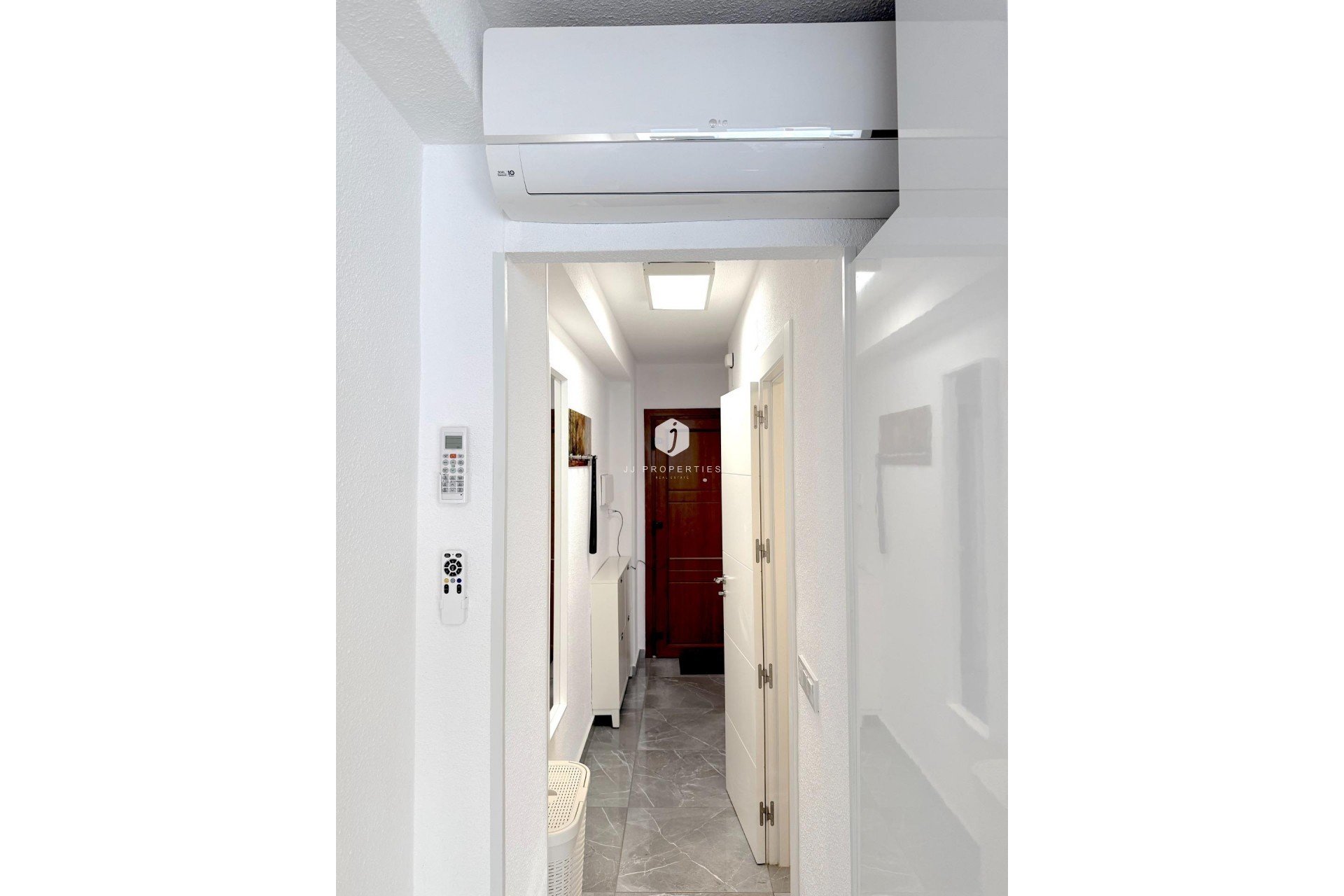 Resale - Apartment / flat -
Torrevieja - Cabo cervera