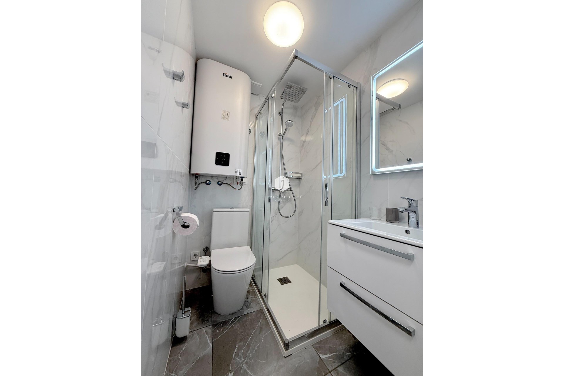 Resale - Apartment / flat -
Torrevieja - Cabo cervera