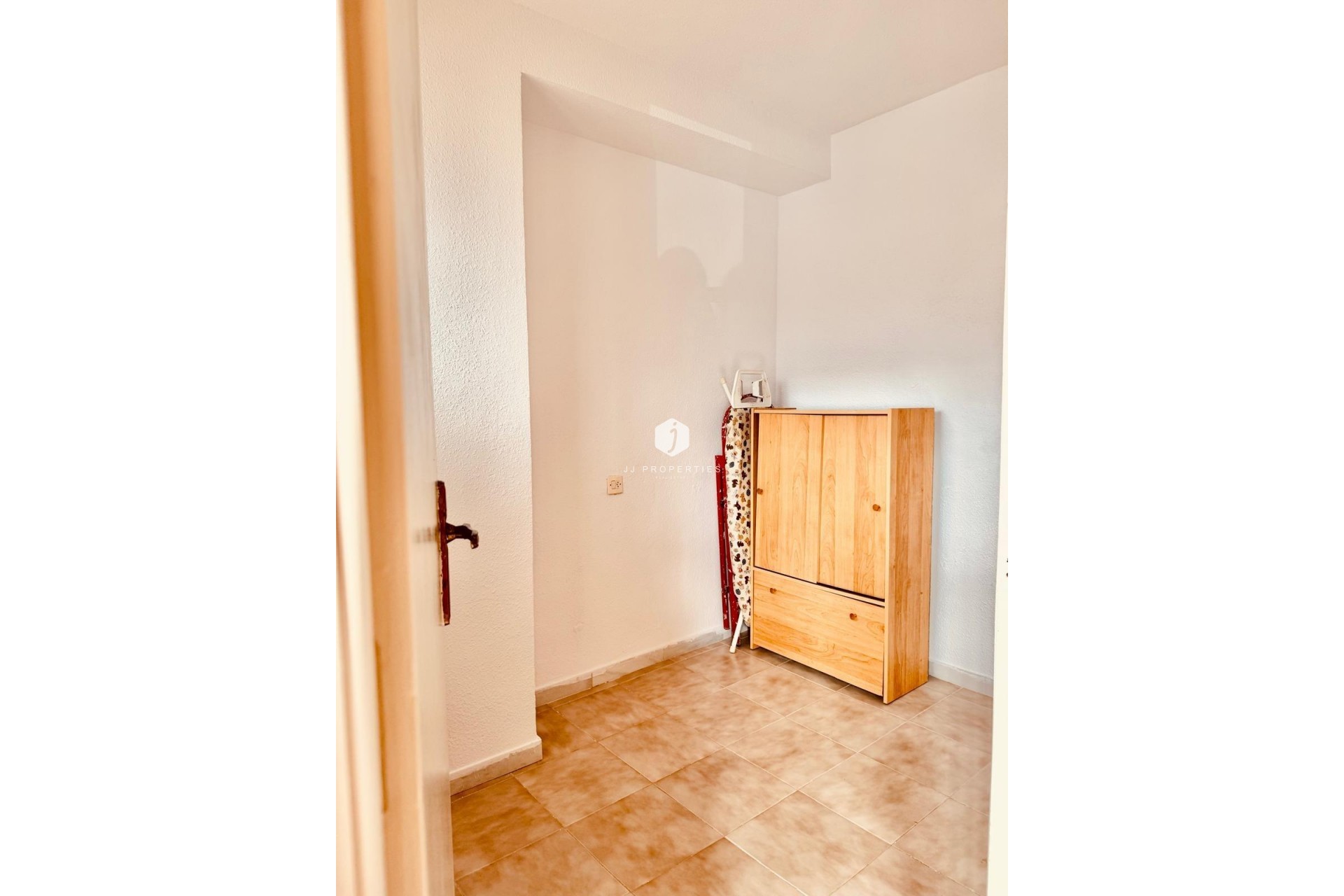 Resale - Apartment / flat -
Torrevieja - Cabo cervera