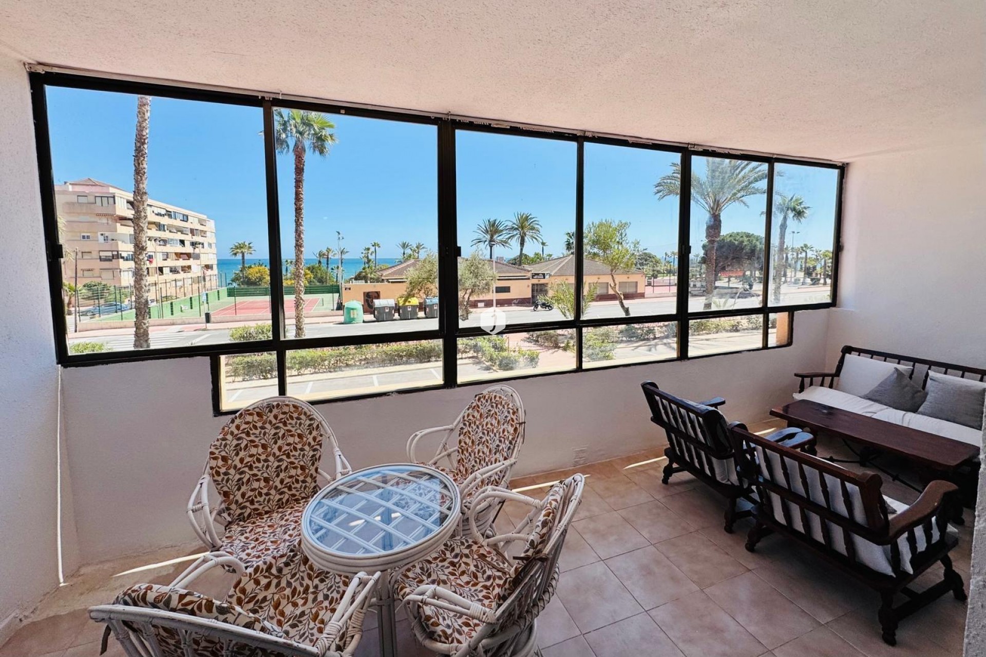 Resale - Apartment / flat -
Torrevieja - Cabo cervera