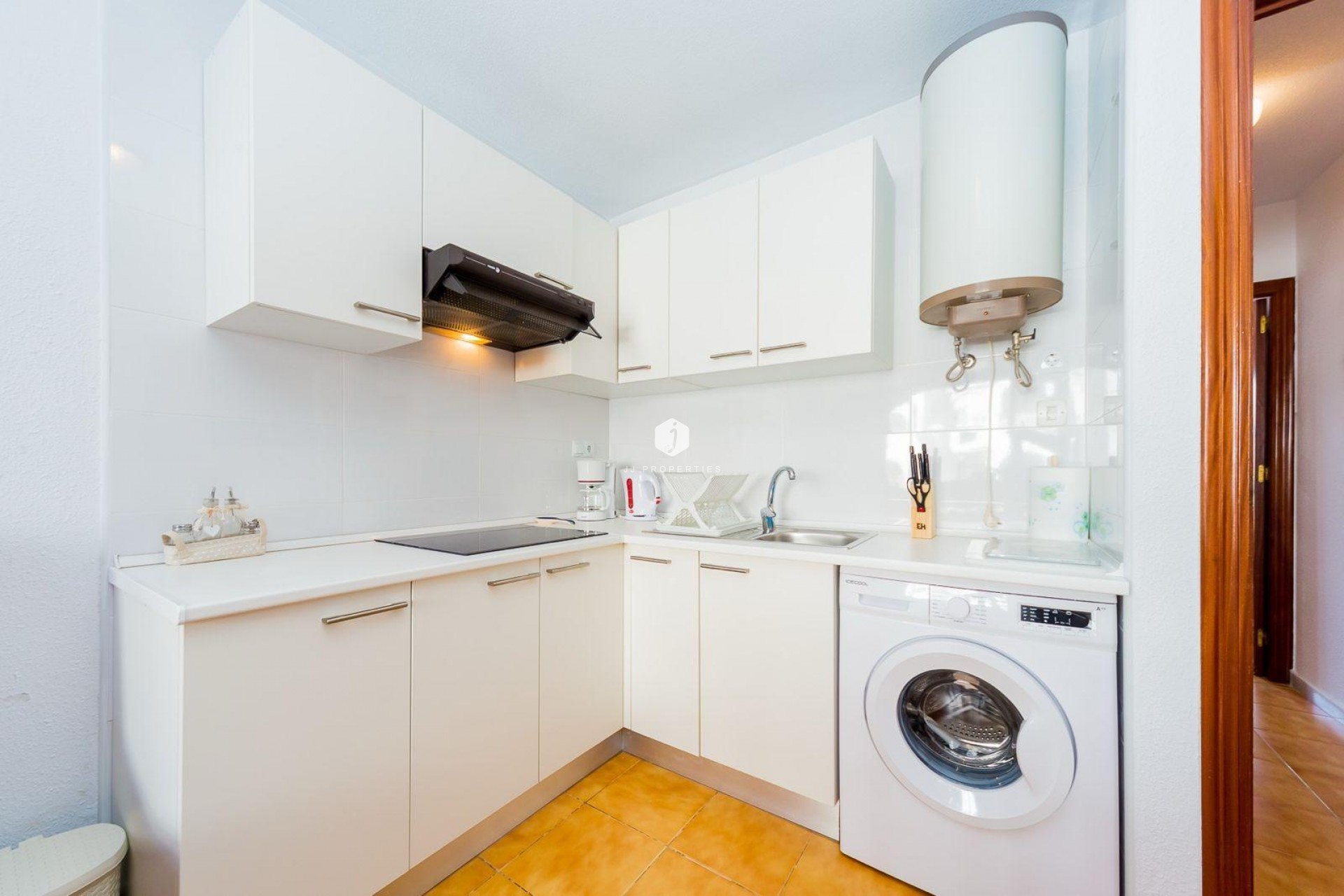 Resale - Apartment / flat -
Torrevieja - Calas blanca